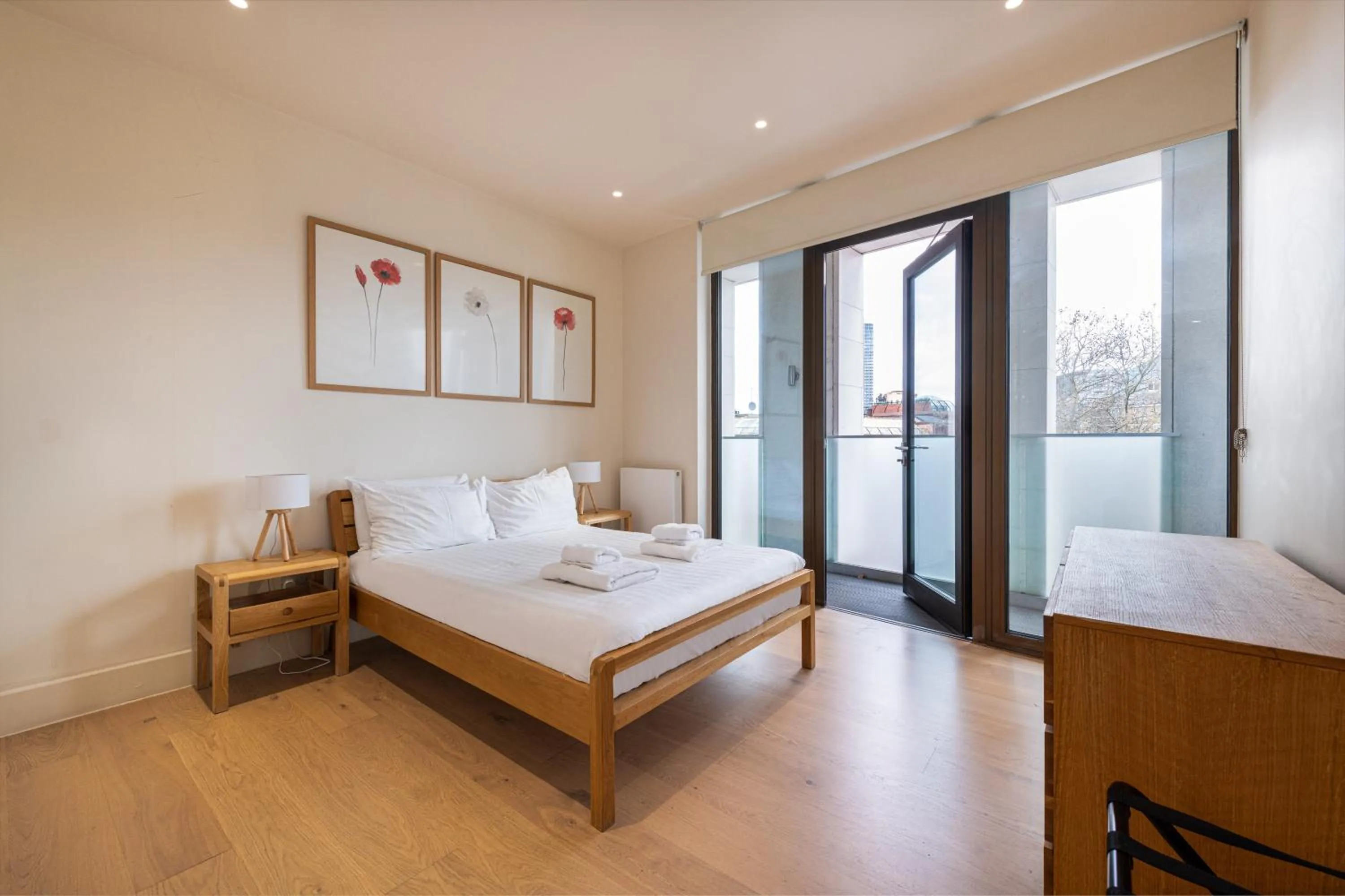 Bedroom in StayLux Waterloo