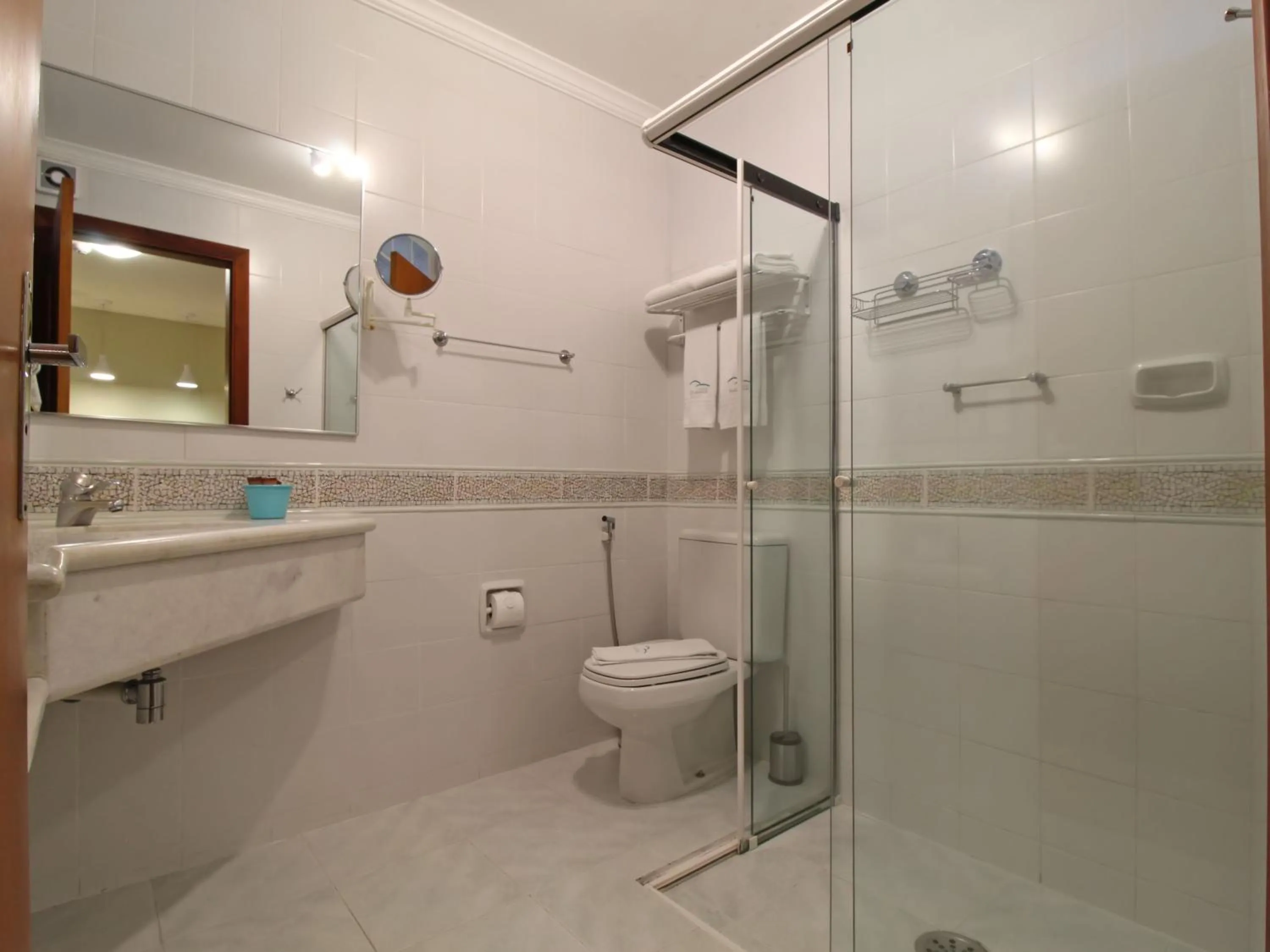 Shower in Pousada Villa Capivary Campos do Jordão