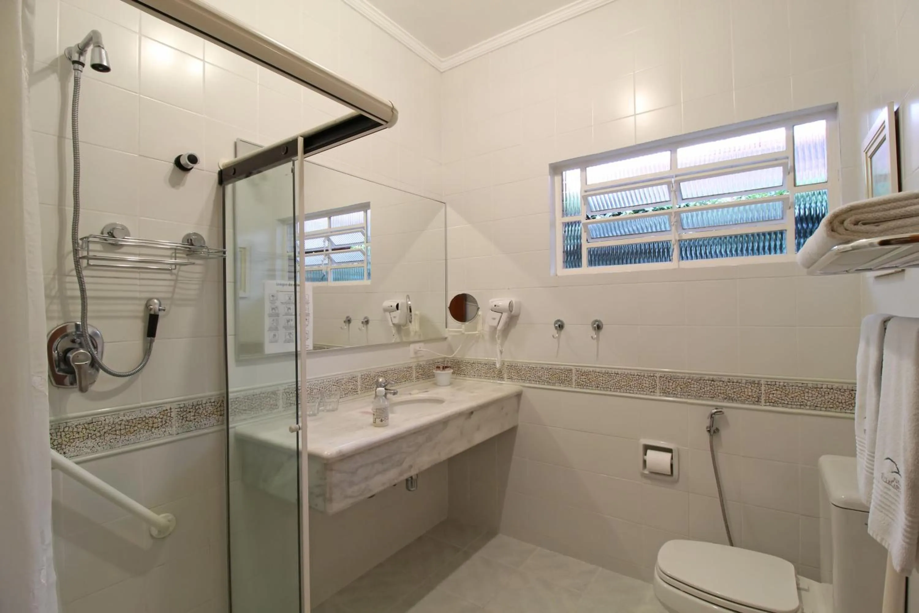 Shower in Pousada Villa Capivary Campos do Jordão