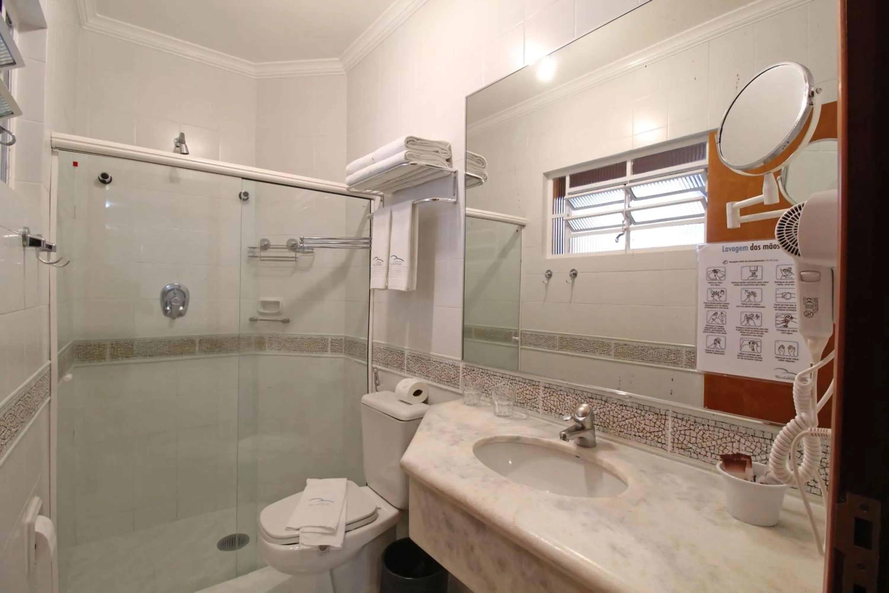 Shower in Pousada Villa Capivary Campos do Jordão