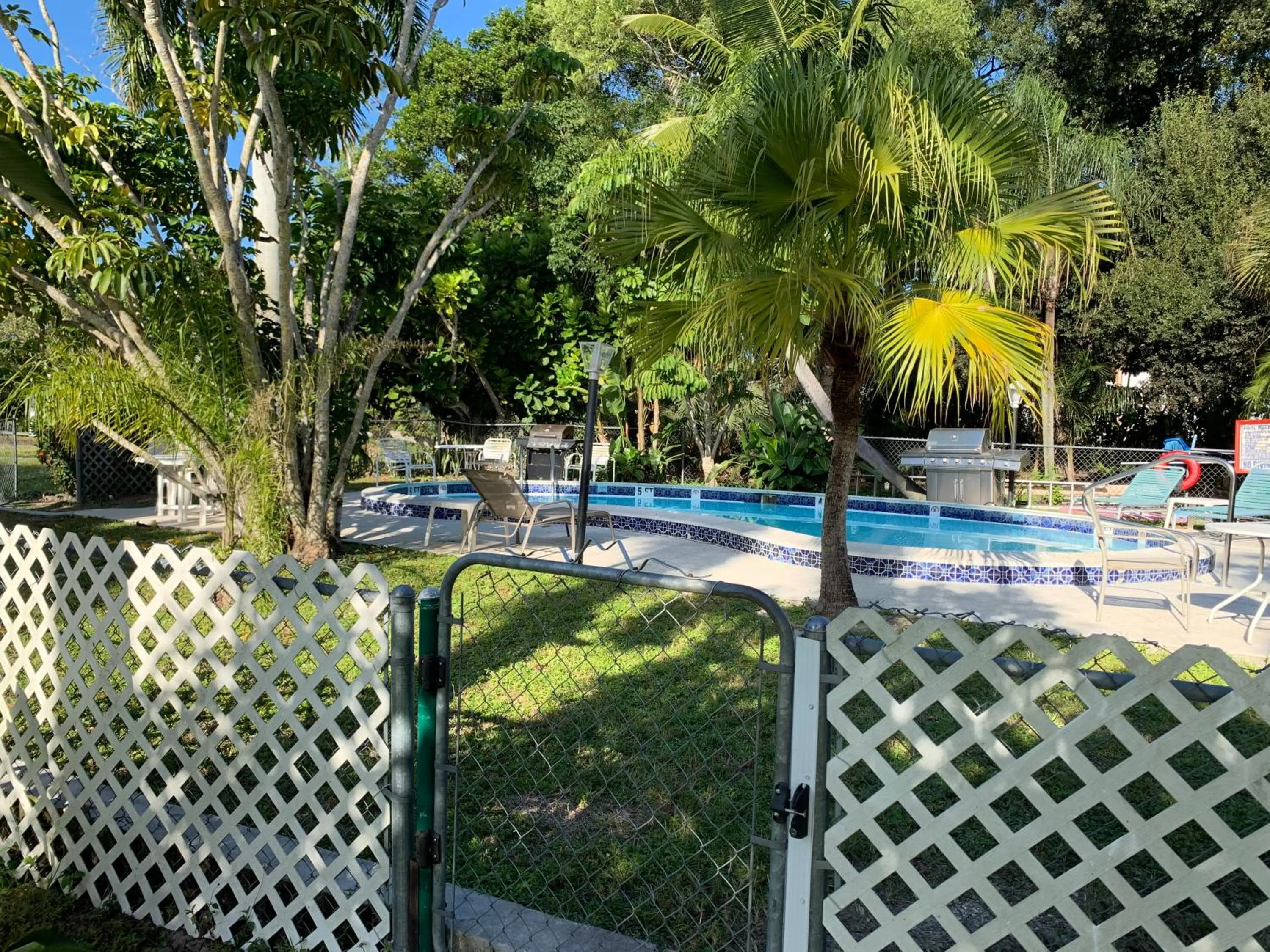 Patio in Conty's Motel