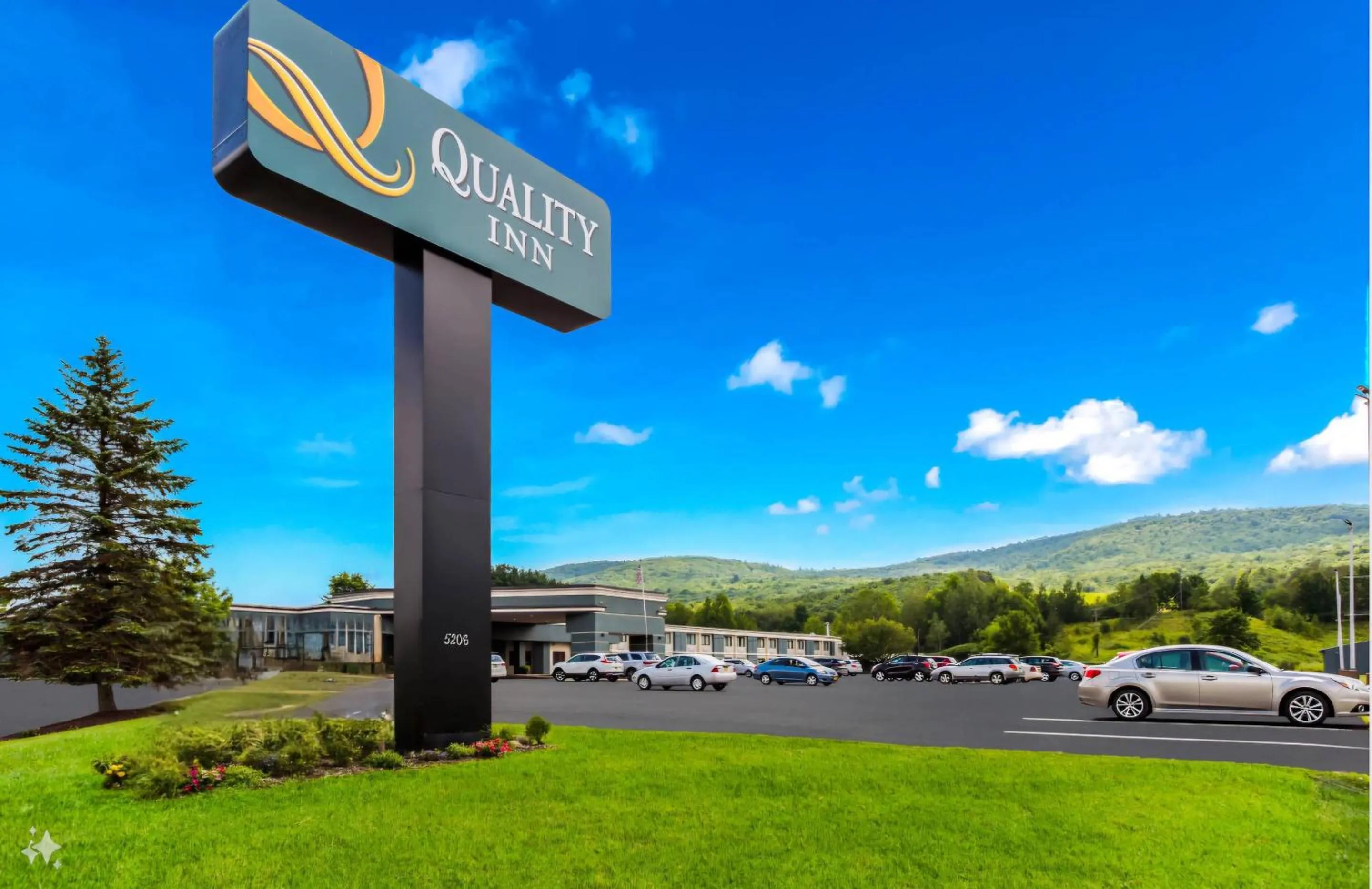 Property building in Quality Inn Oneonta Cooperstown Area