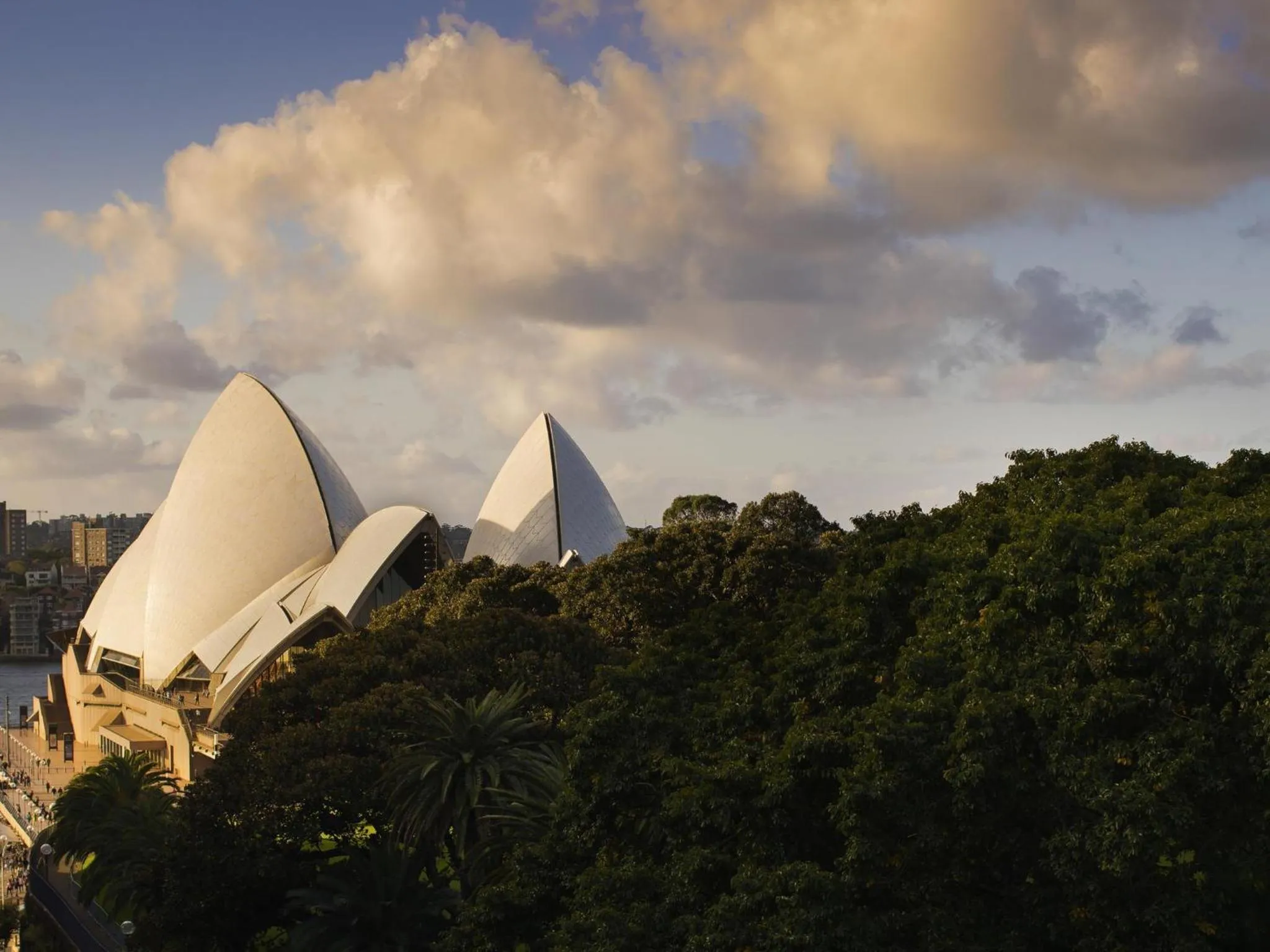 Bedroom in Pullman Quay Grand Sydney Harbour