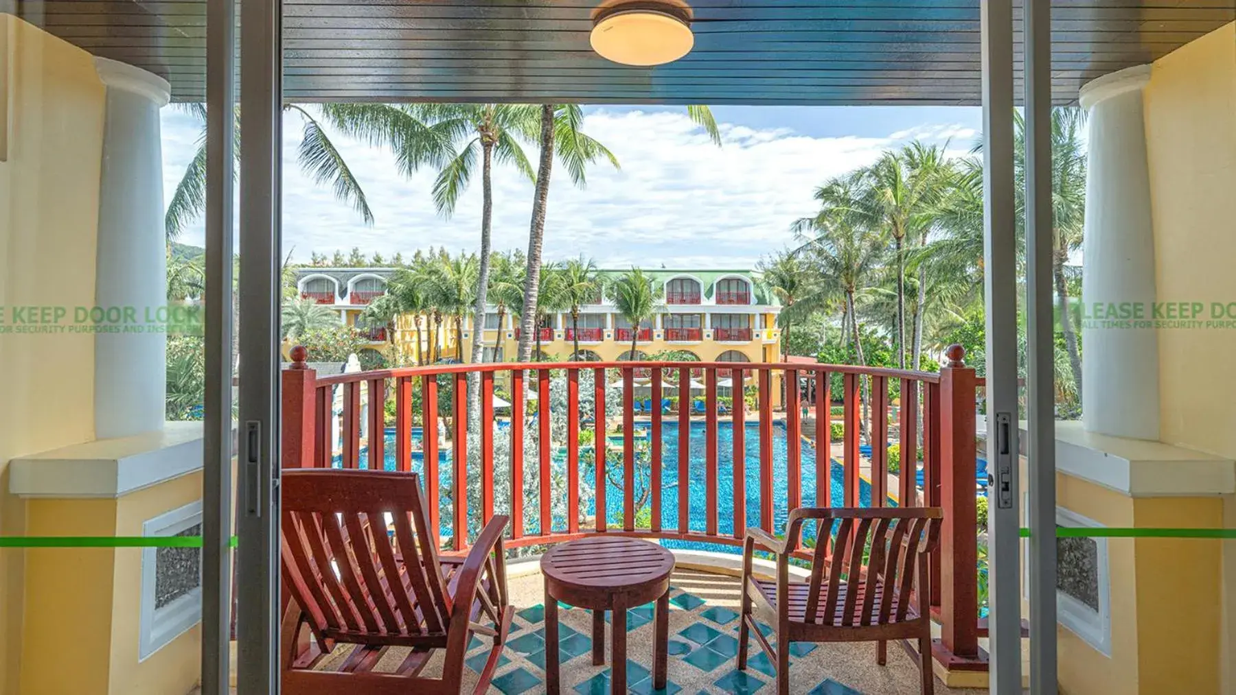 Deluxe Room with Pool View in Phuket Graceland Resort and Spa Deluxe Room with Pool View in Phuket Graceland Resort and Spa