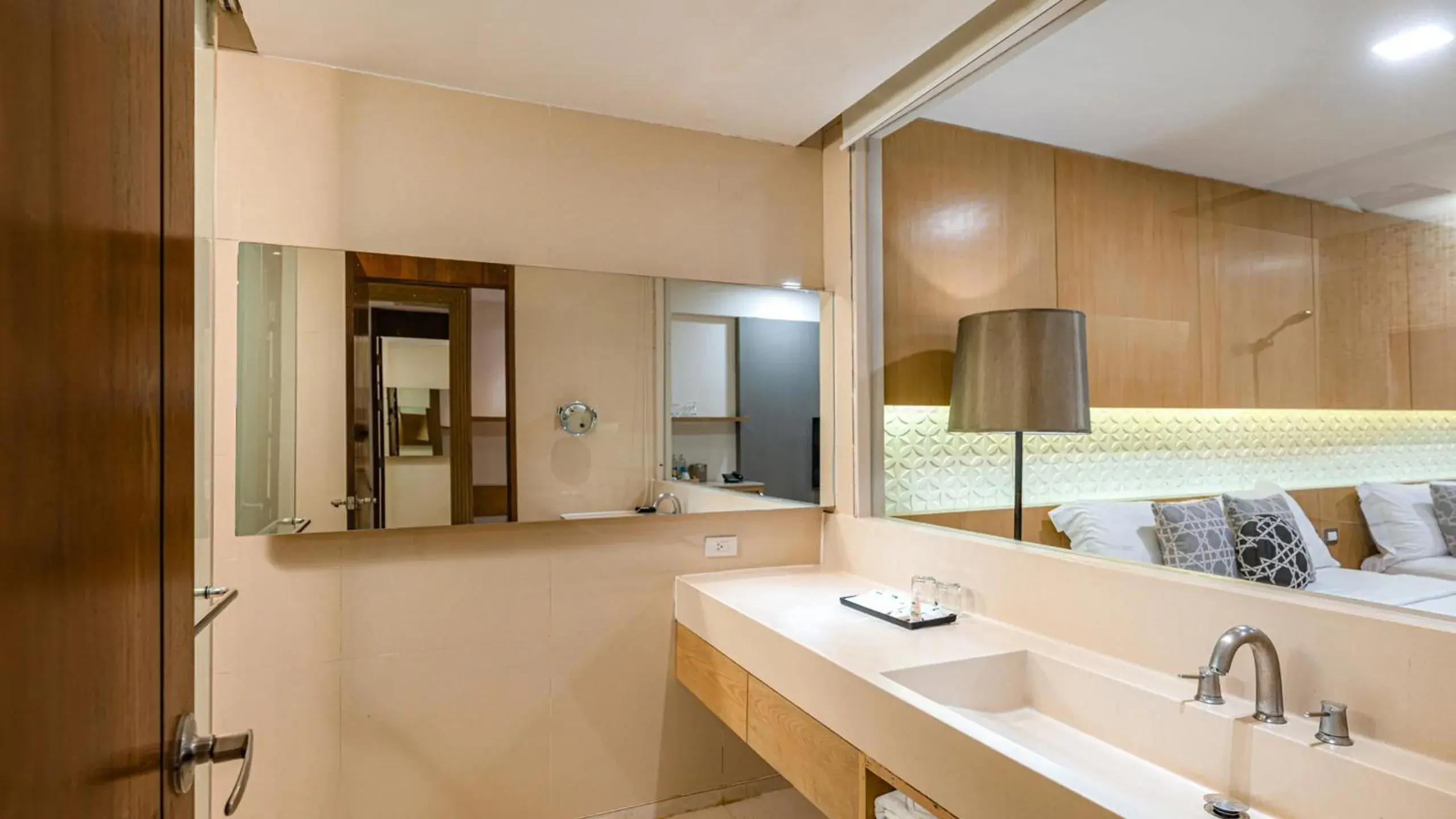 Sunset Deluxe Pool Access in Phuket Graceland Resort and Spa Sunset Deluxe Pool Access in Phuket Graceland Resort and Spa