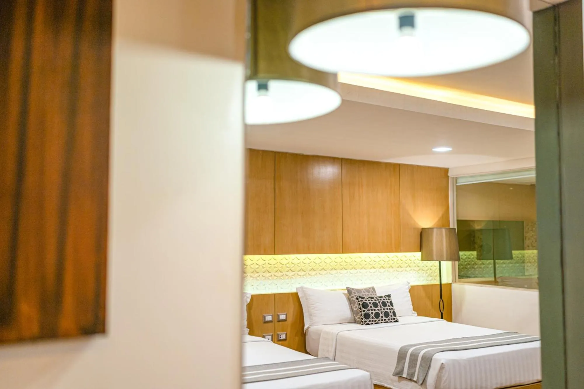 Bed in Phuket Graceland Resort and Spa