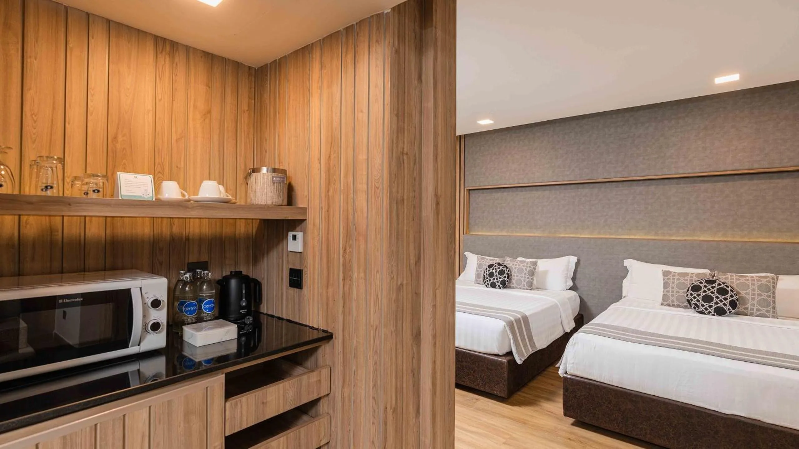 Bed in Phuket Graceland Resort and Spa