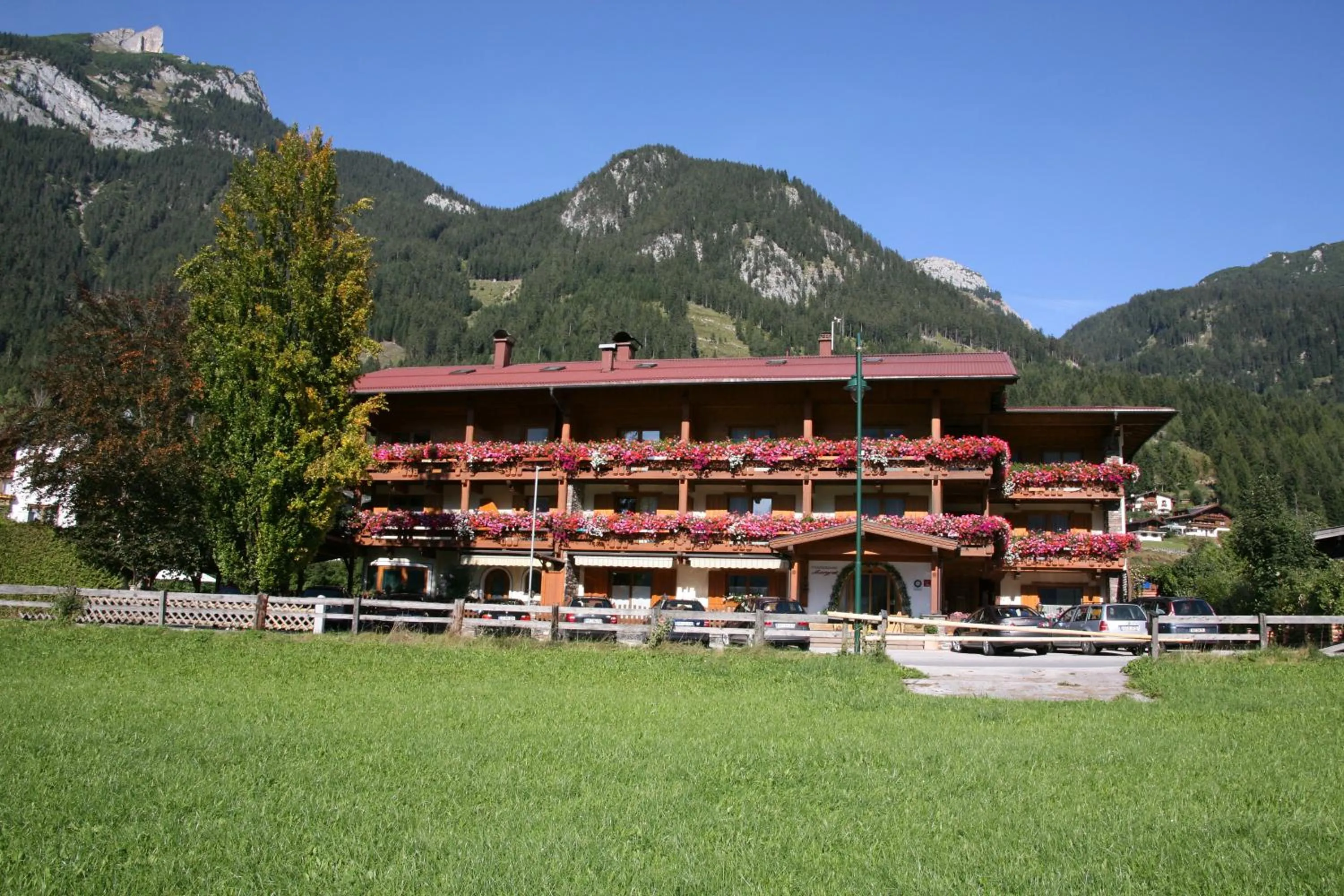 Facade/entrance in Frühstückshotel Margret