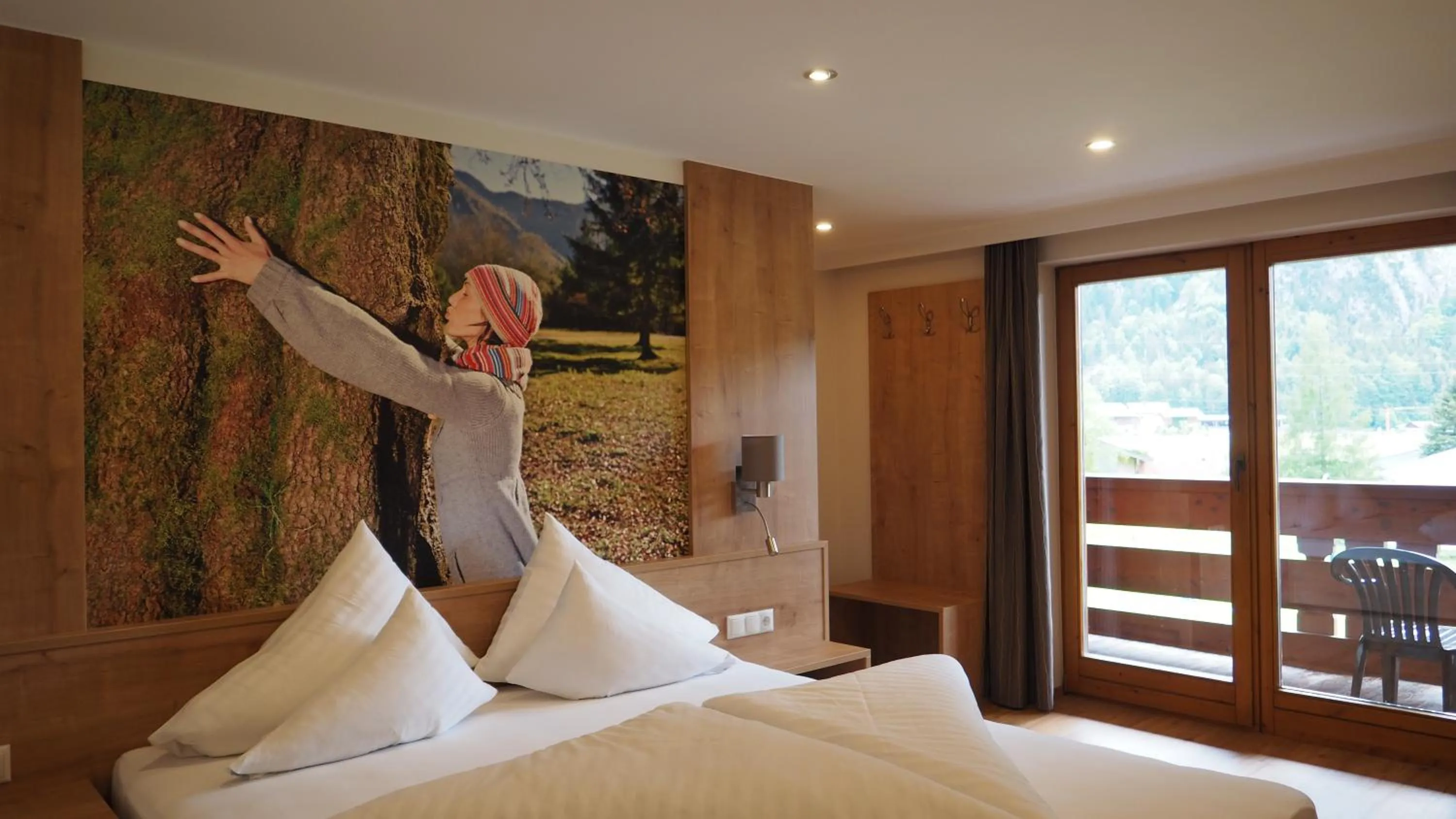 Photo of the whole room, Bed in Frühstückshotel Margret