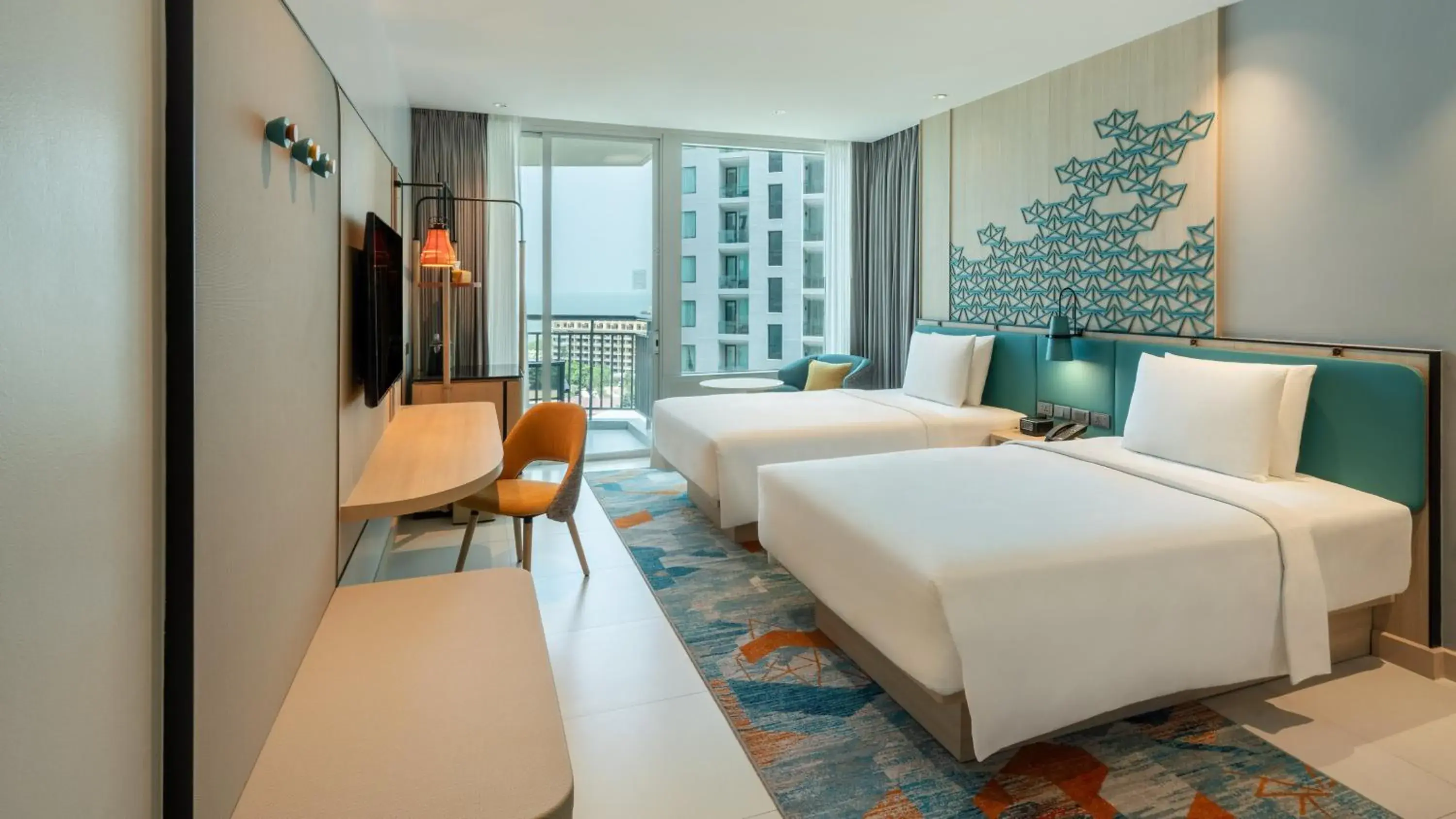 Standard Twin Room with Ocean View and Bay Tower in Holiday Inn Pattaya by IHG Standard Twin Room with Ocean View and Bay Tower in Holiday Inn Pattaya by IHG