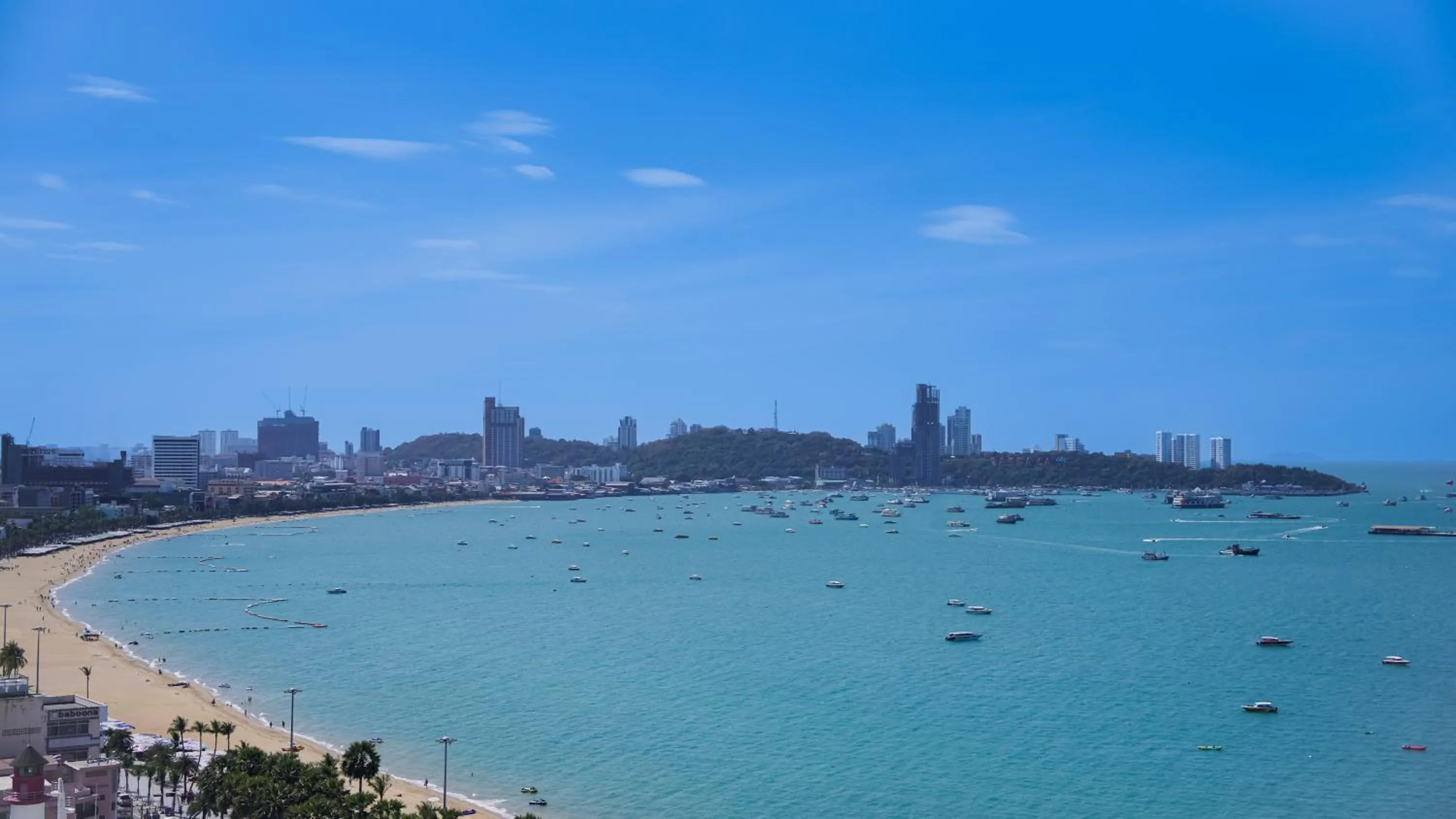 Beach in Holiday Inn Pattaya by IHG