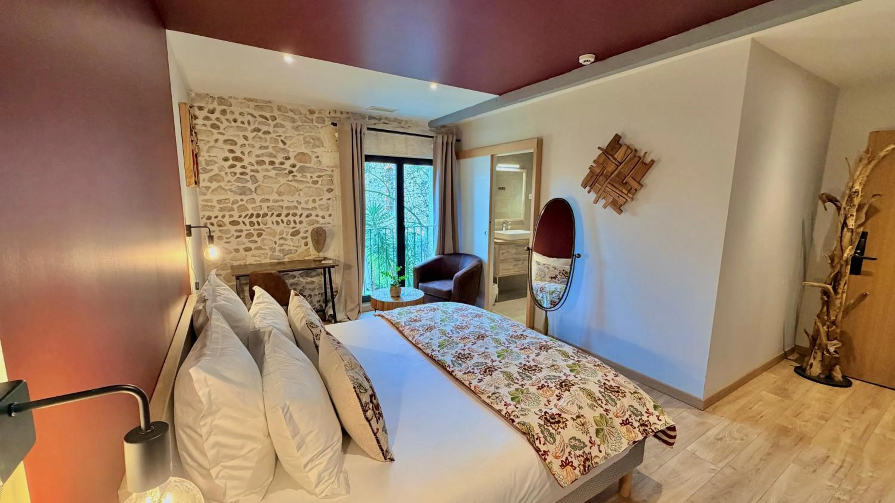 Bed in Hotel Le Galambre