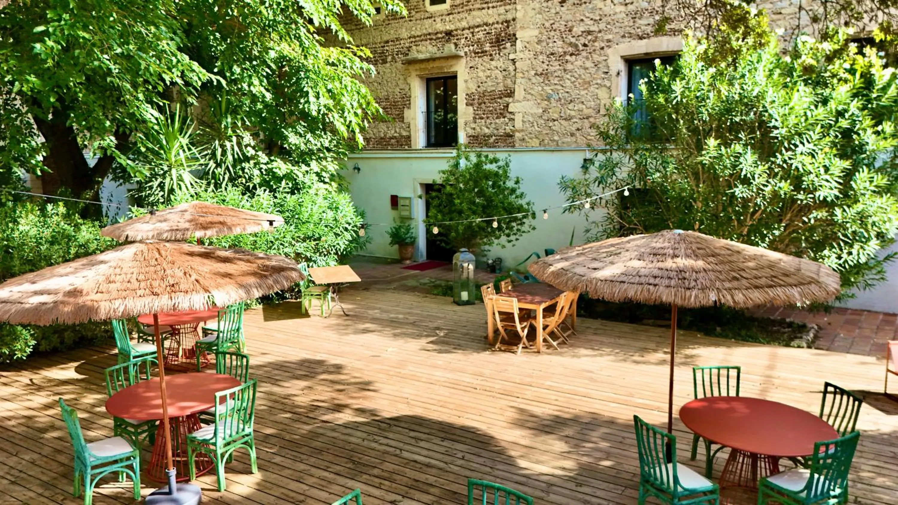 Restaurant/places to eat in Hotel Le Galambre