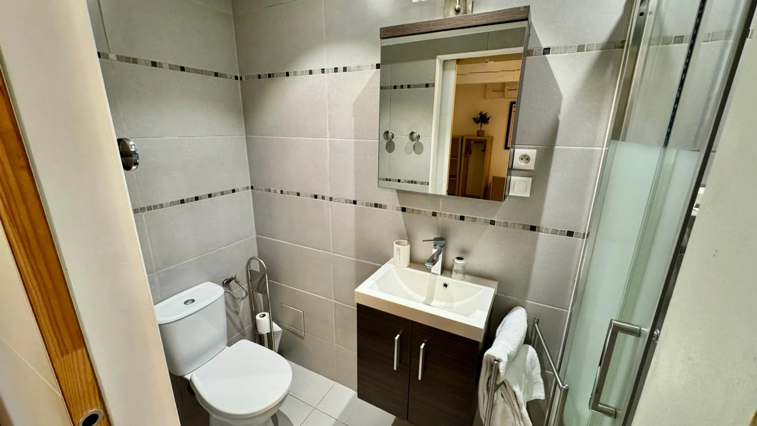 Shower in Hotel Le Galambre