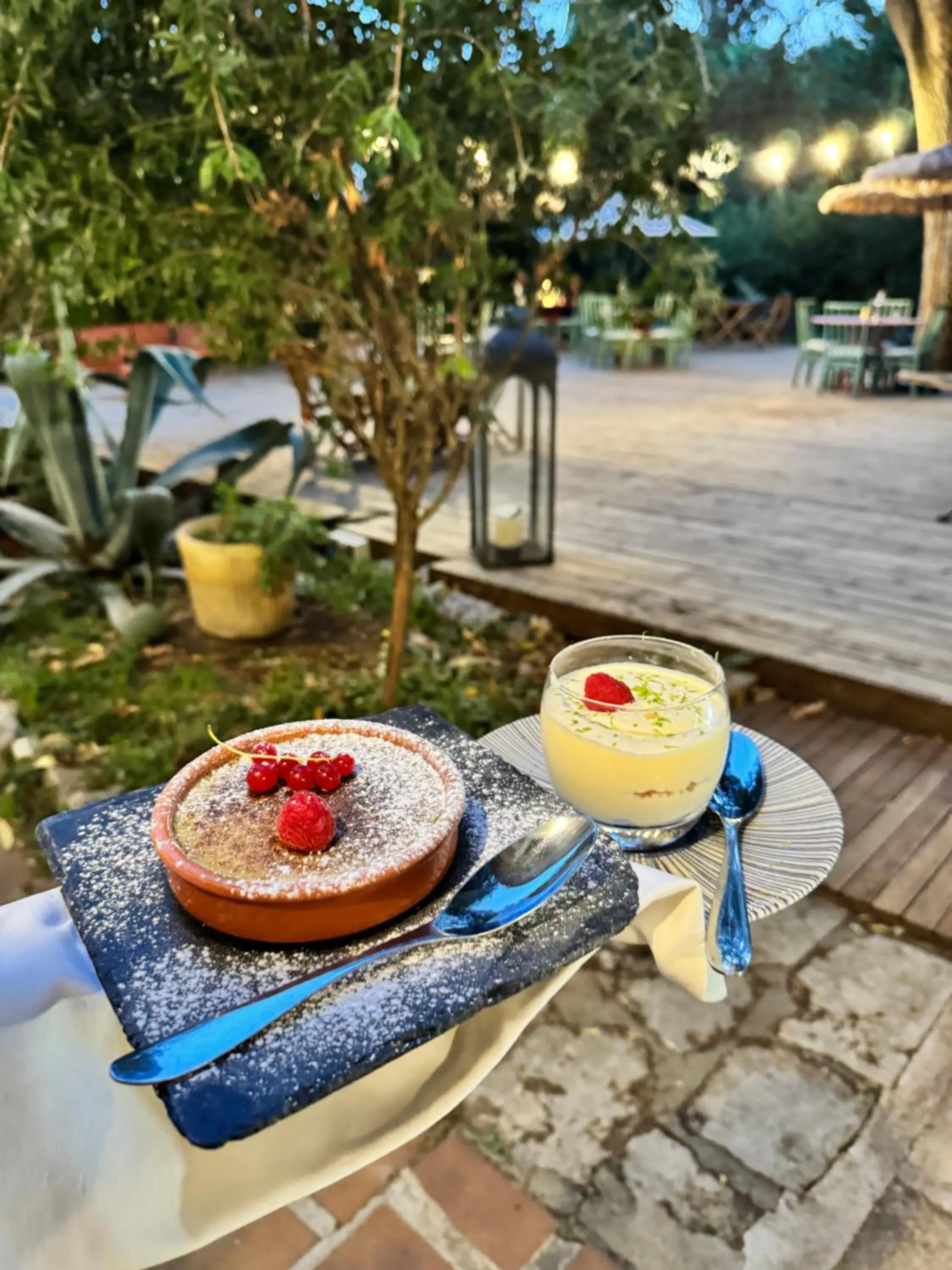 Restaurant/places to eat in Hotel Le Galambre