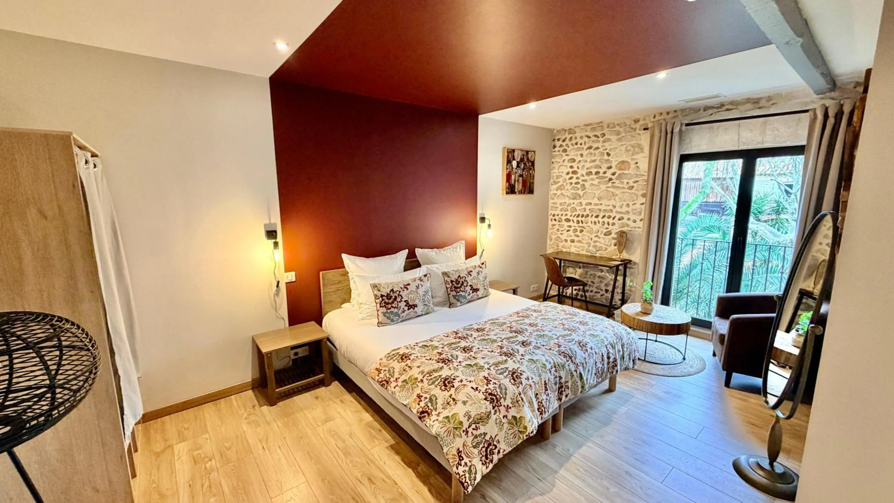 Bed in Hotel Le Galambre