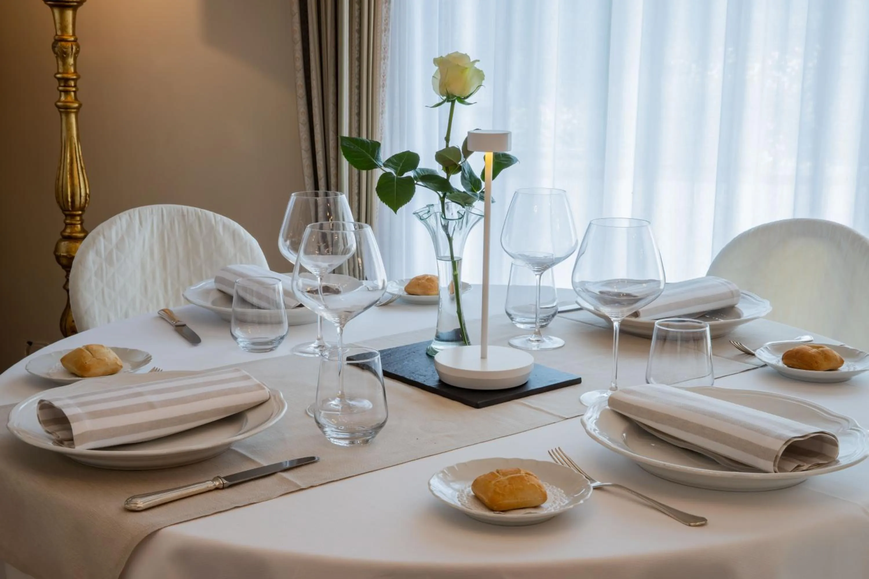 Restaurant/places to eat in Hotel Ristorante Fior