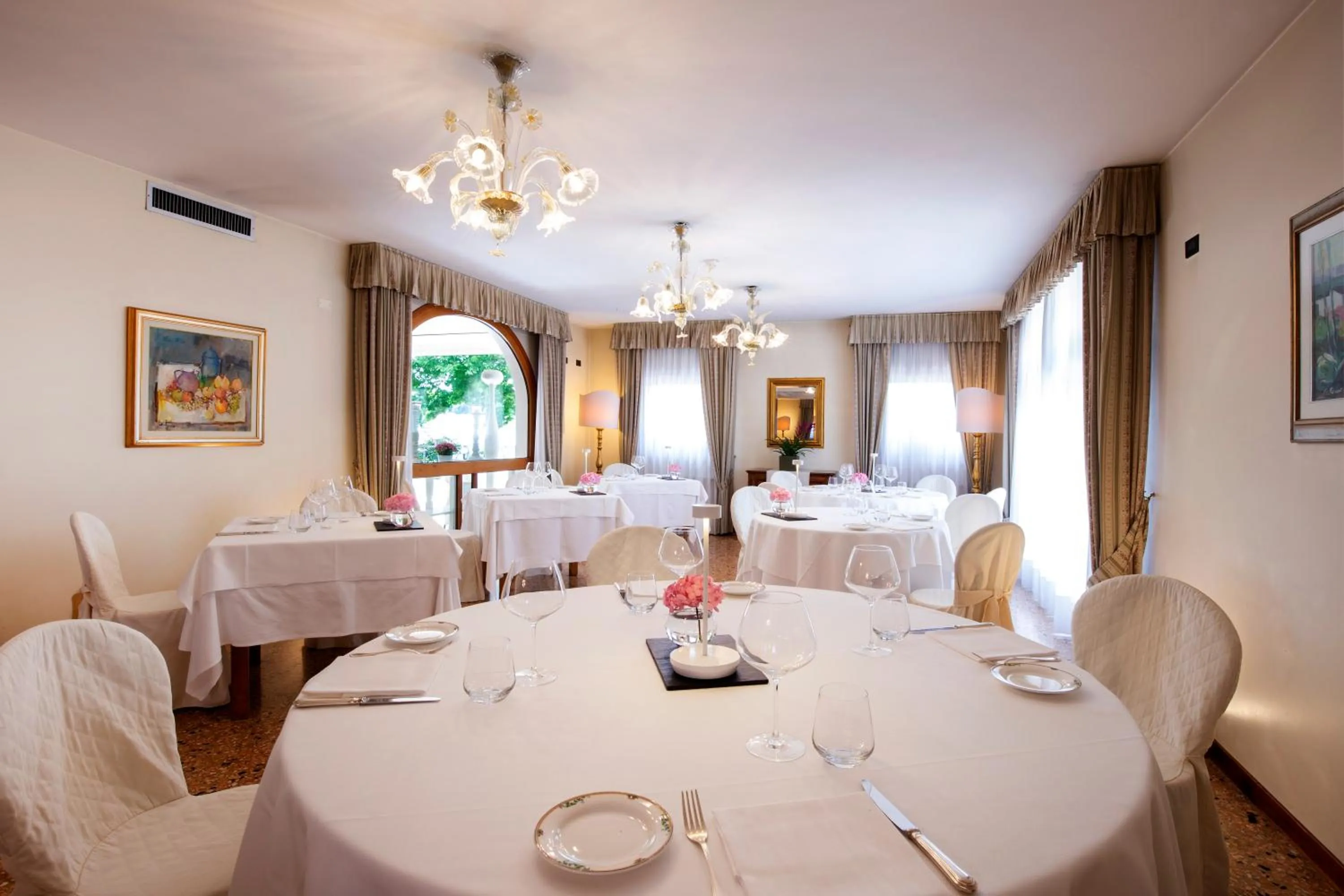 Restaurant/places to eat in Hotel Ristorante Fior