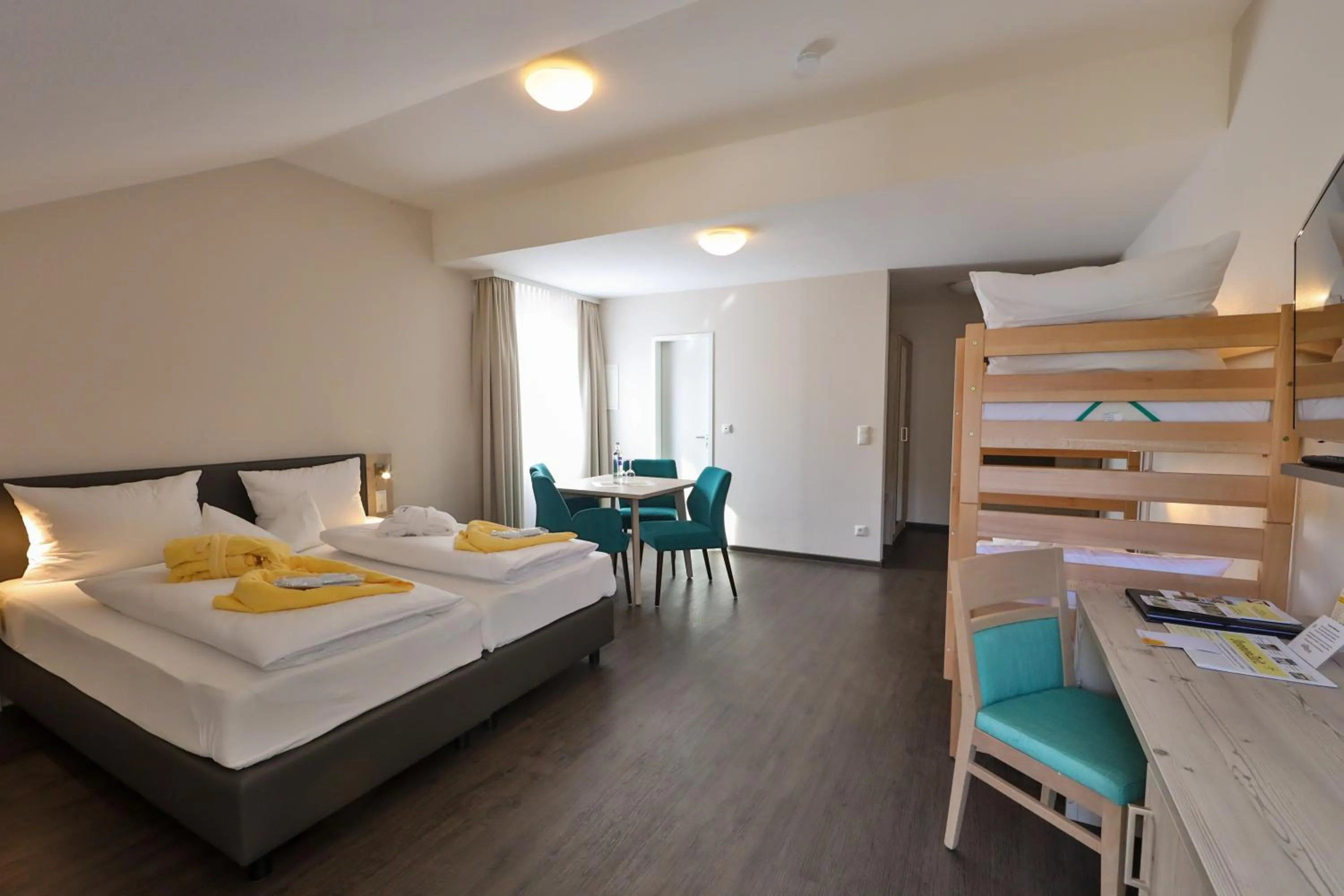 Photo of the whole room, Bed in Sonnenhotel Bayerischer Hof - All Inklusive