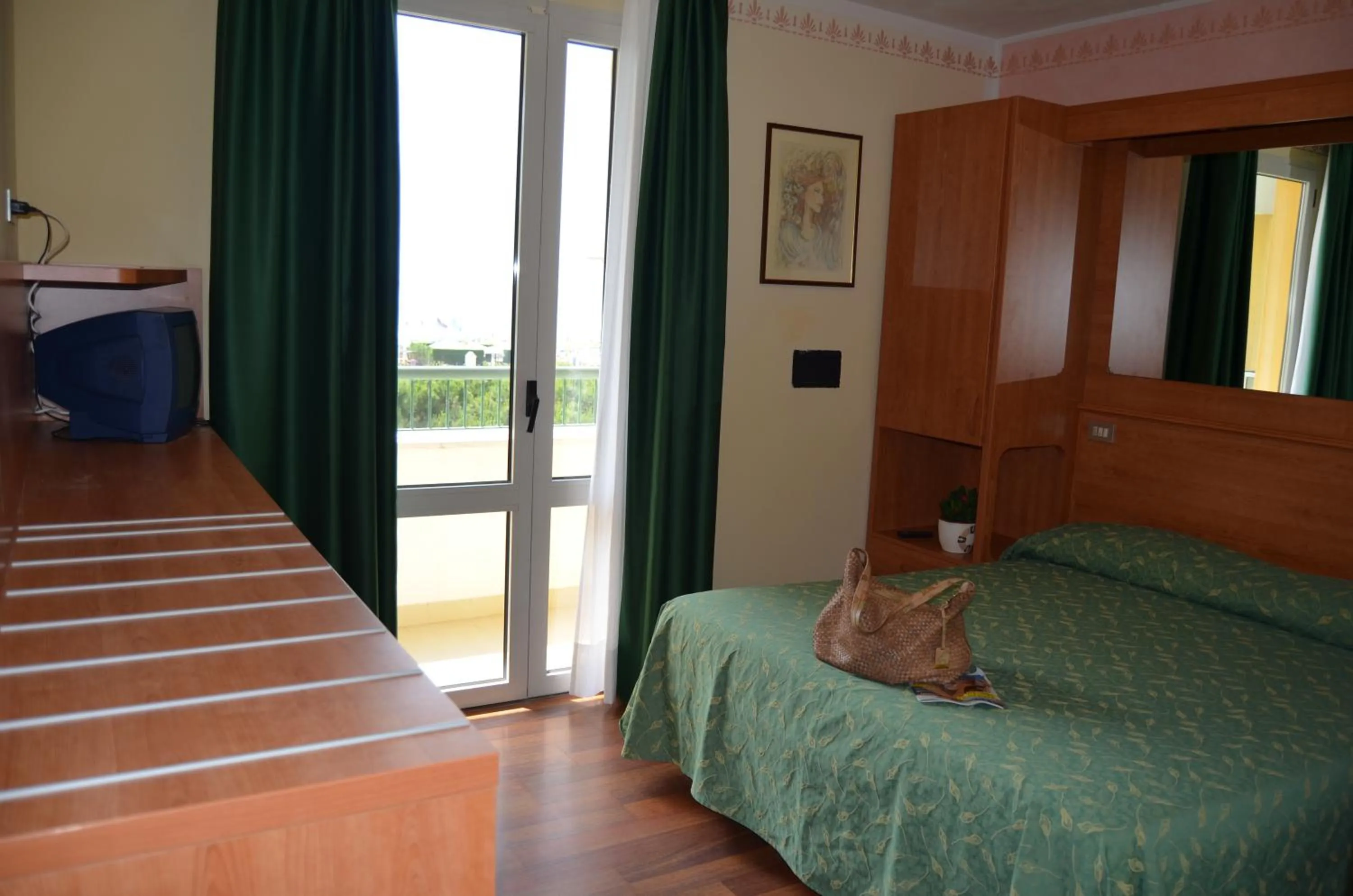 Balcony/Terrace, Bed in Park Hotel Perù ***S