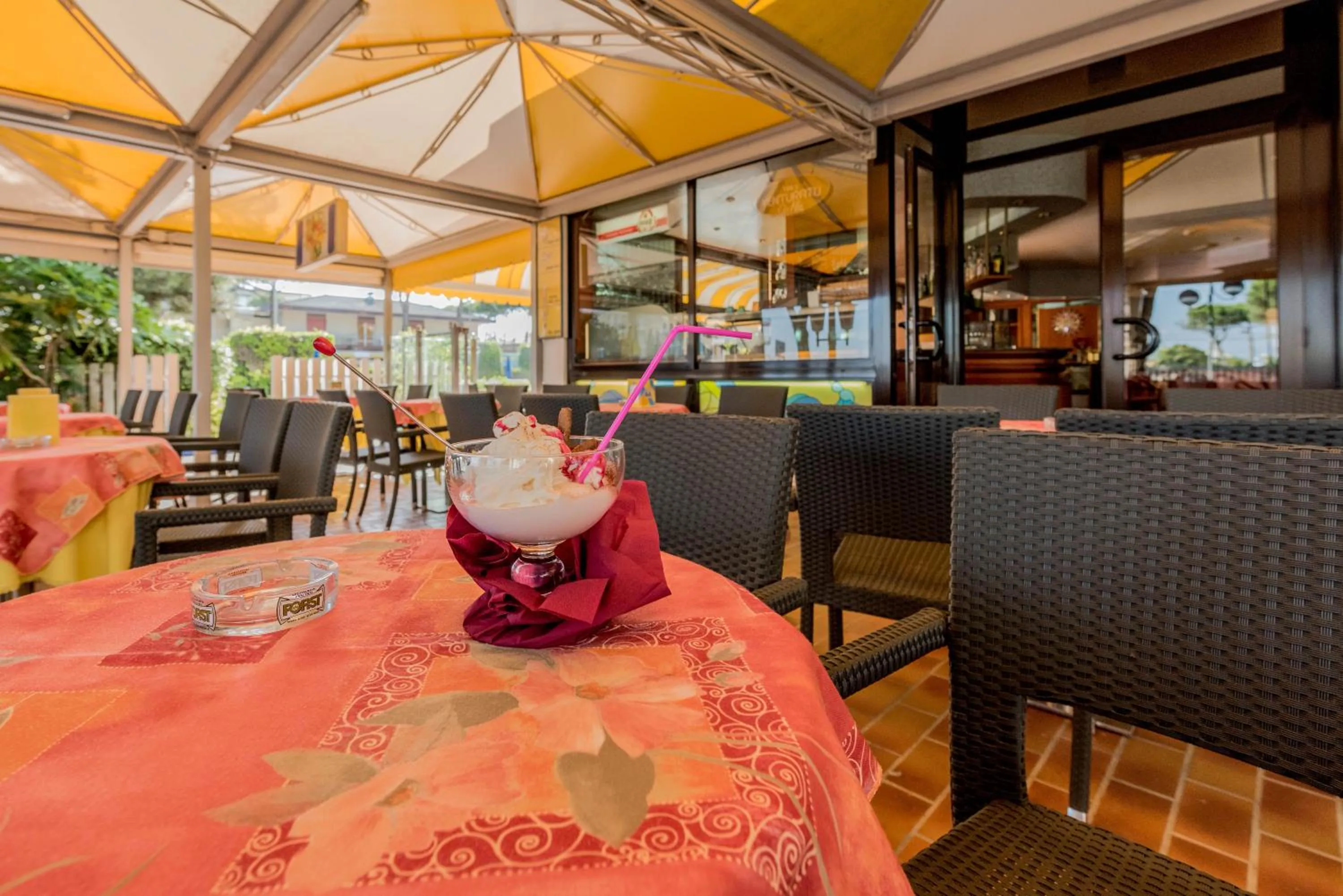 Restaurant/places to eat in Park Hotel Perù ***S