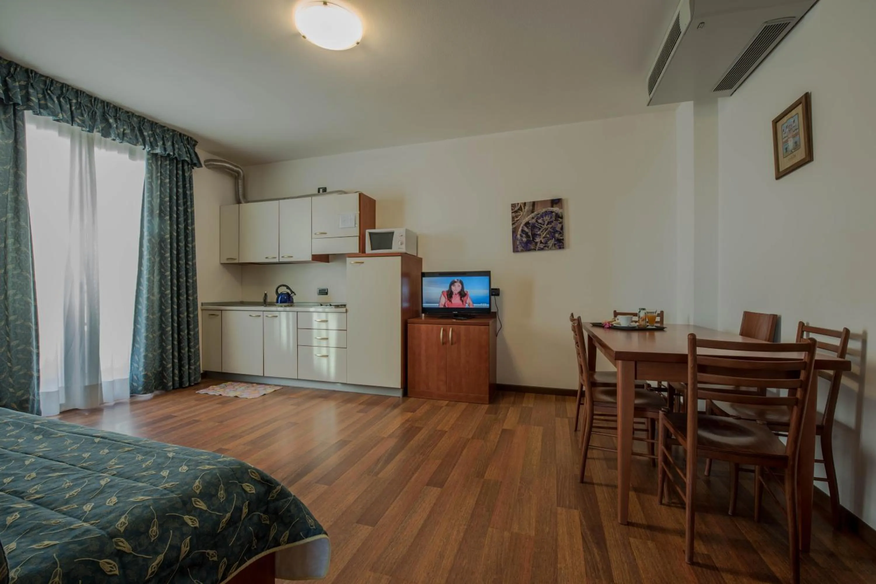 Kitchen or kitchenette in Park Hotel Perù ***S