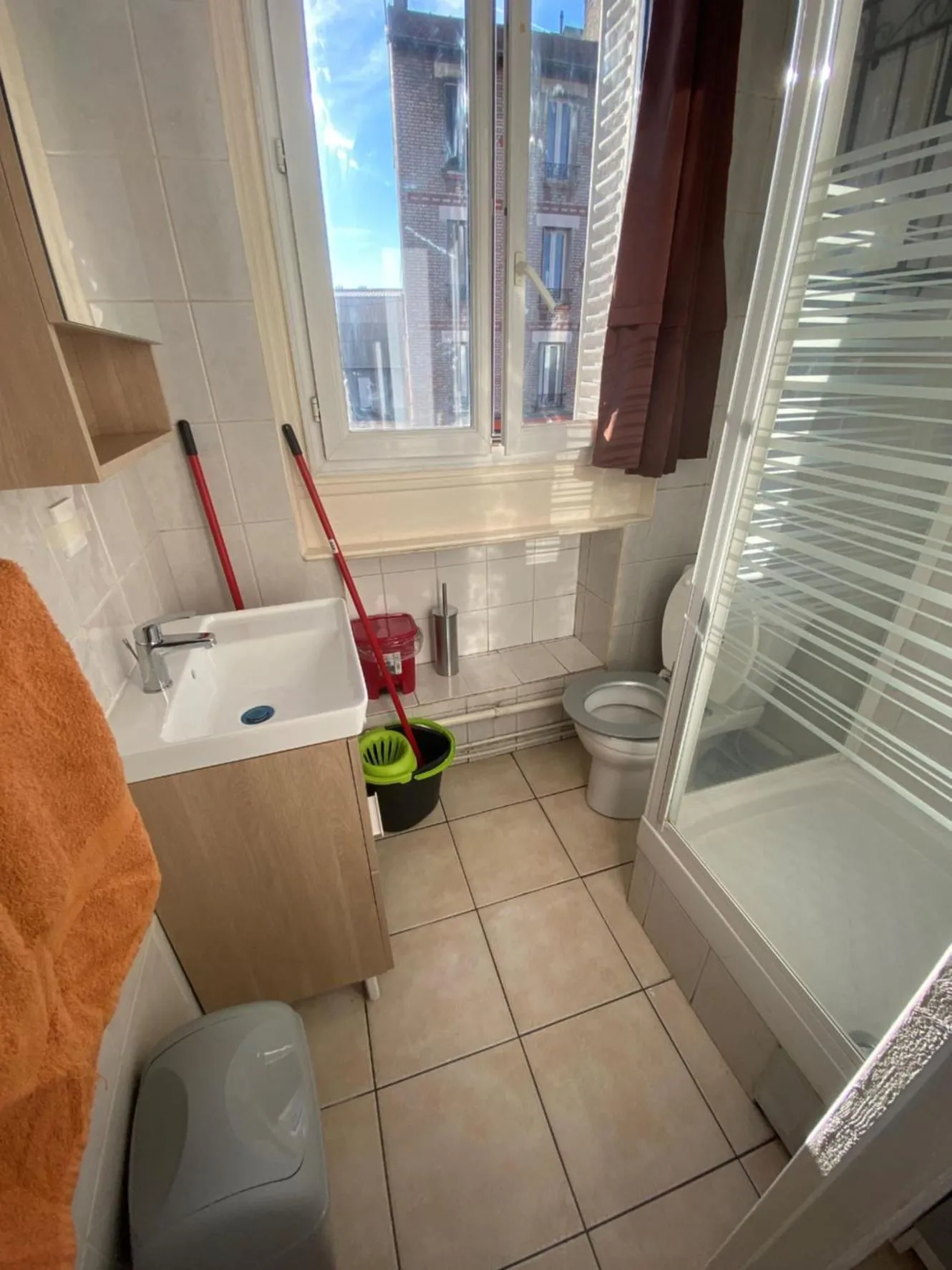Bathroom in RENT APPART - Colombes