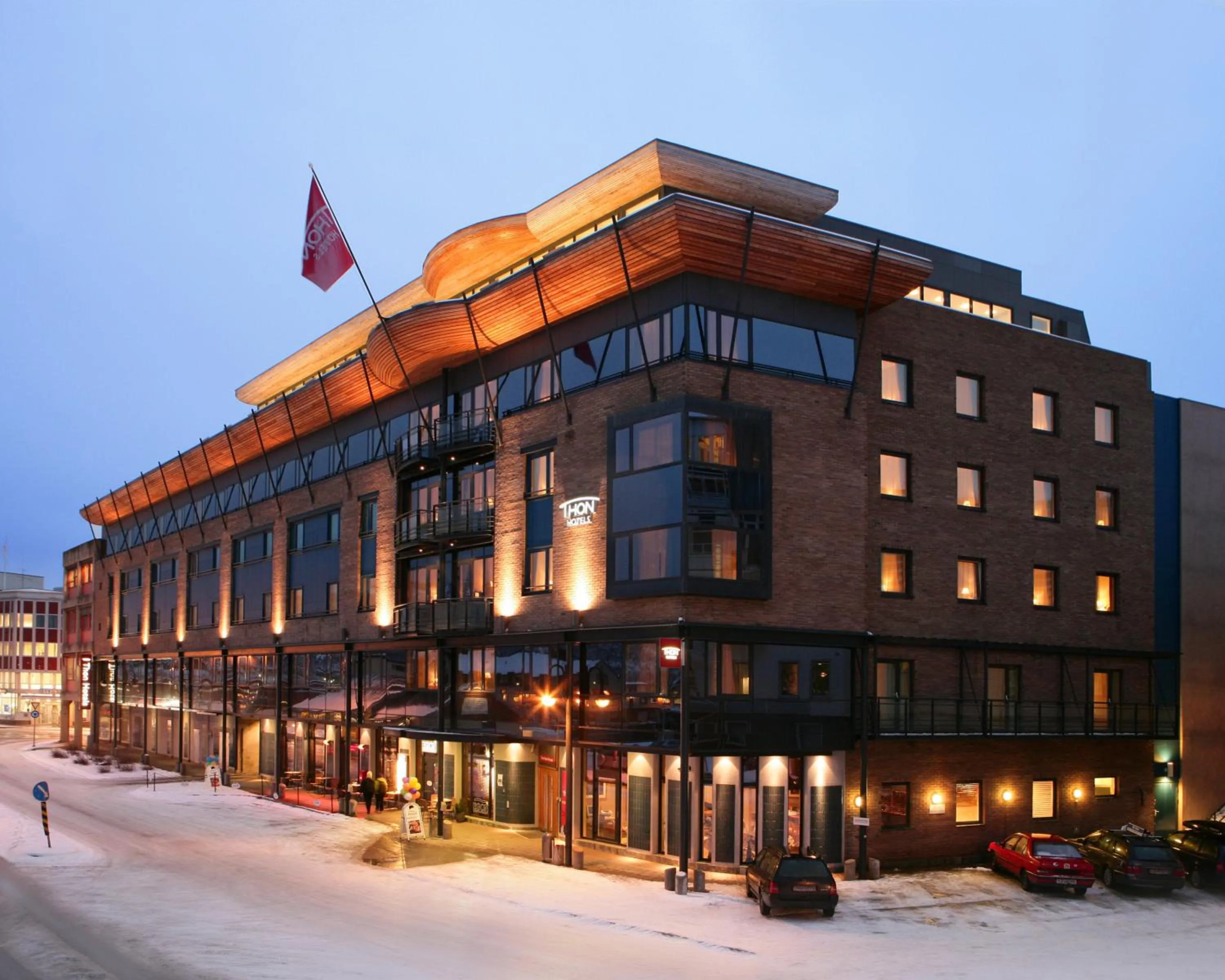 Facade/entrance in Thon Hotel Harstad