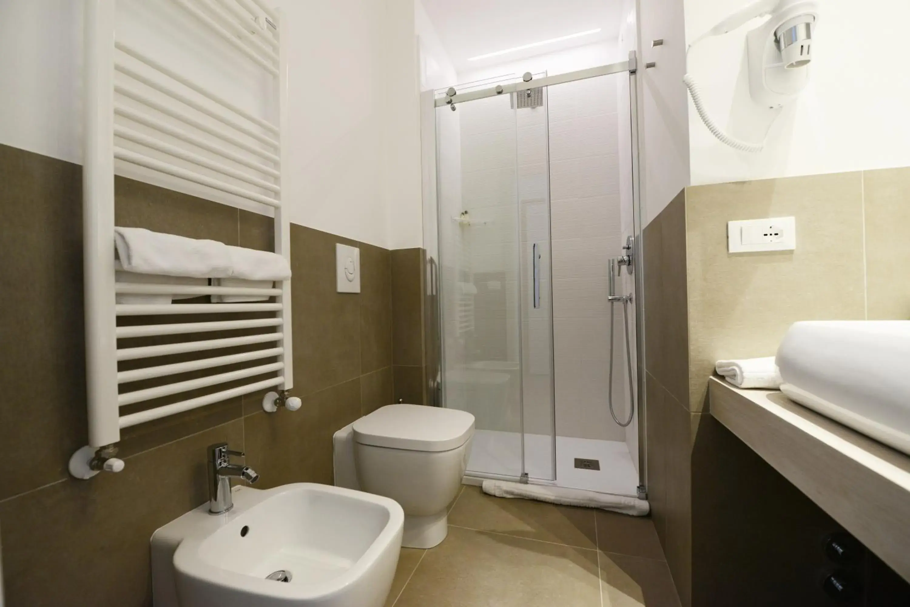 Double Room in Miramed rooms Double Room in Miramed rooms