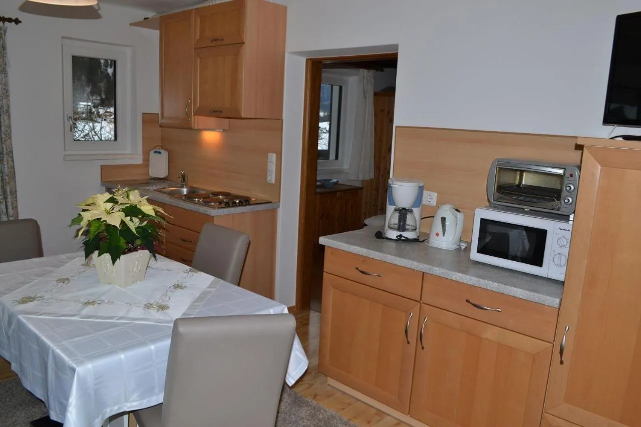 Kitchen or kitchenette in Appartements Ferienwohnungen Alpenblick
