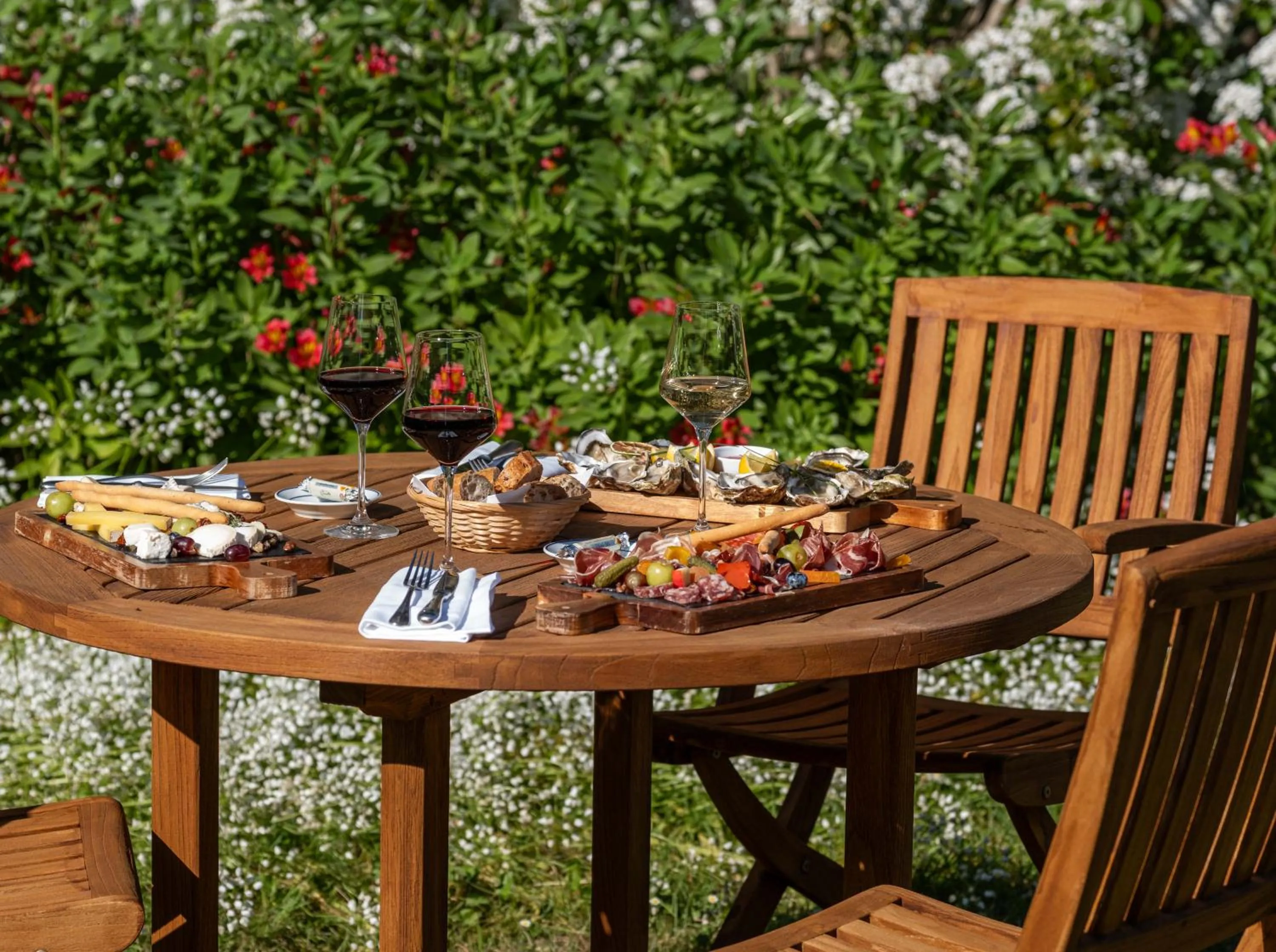 Garden in La Baronnie Hôtel & Spa - Teritoria