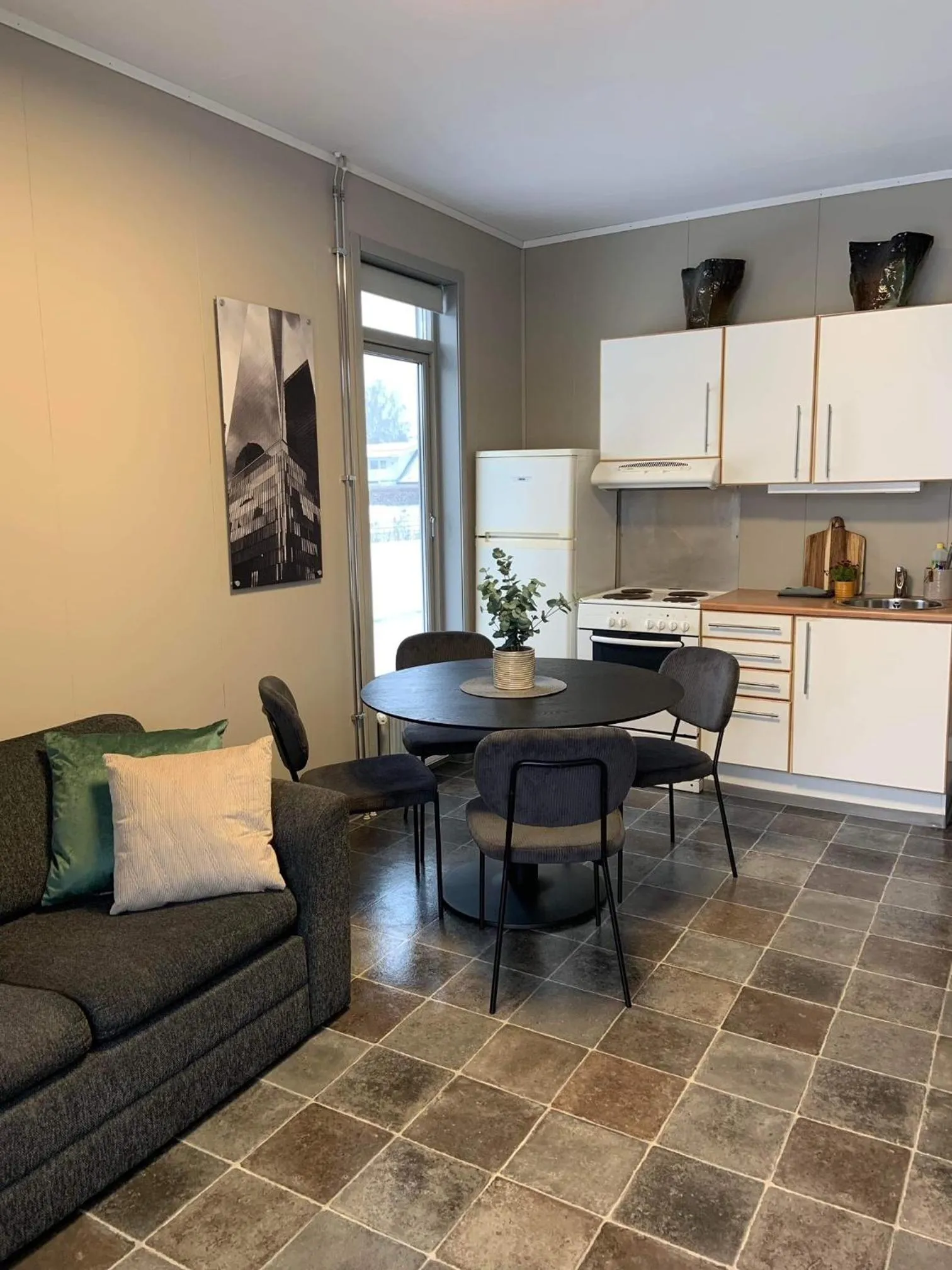 Dining area in Vikingskipet Hotell