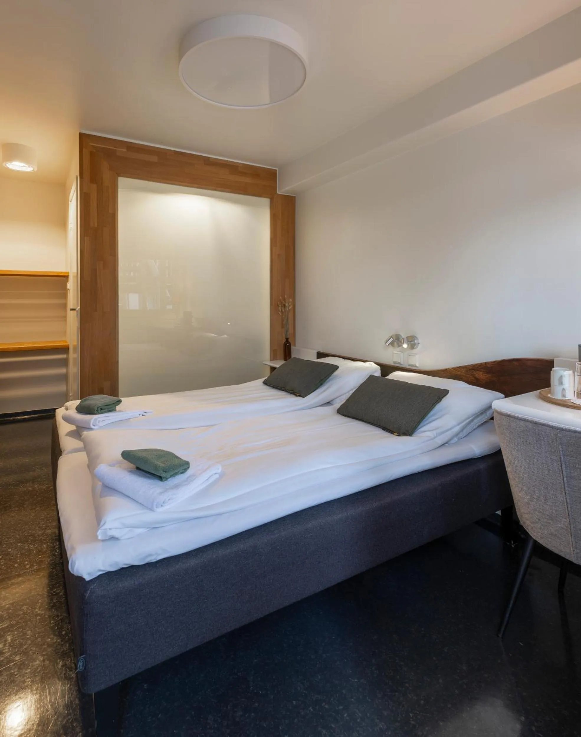 Bed in Vikingskipet Hotell