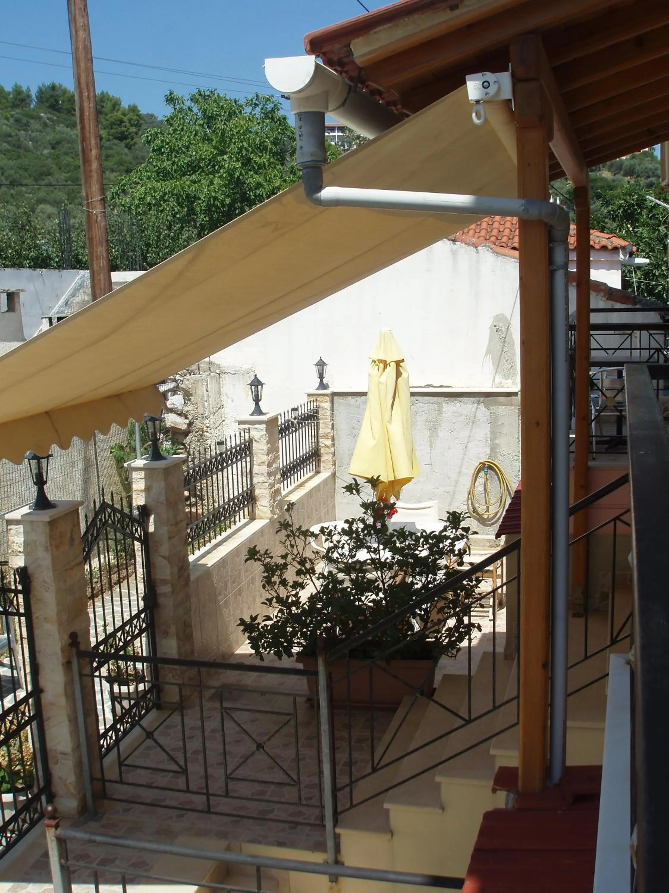 Property building in Hellen Studios