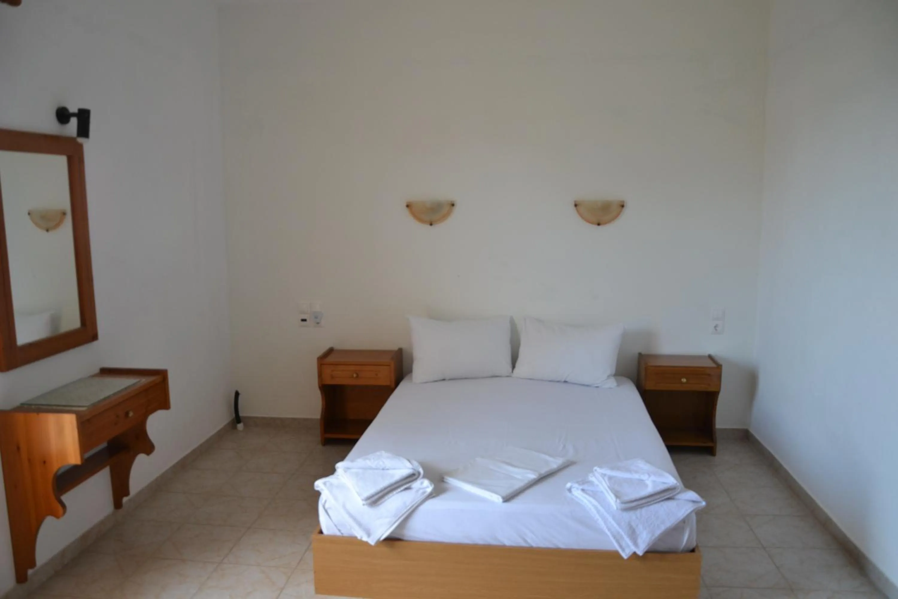 Bed in Hellen Studios