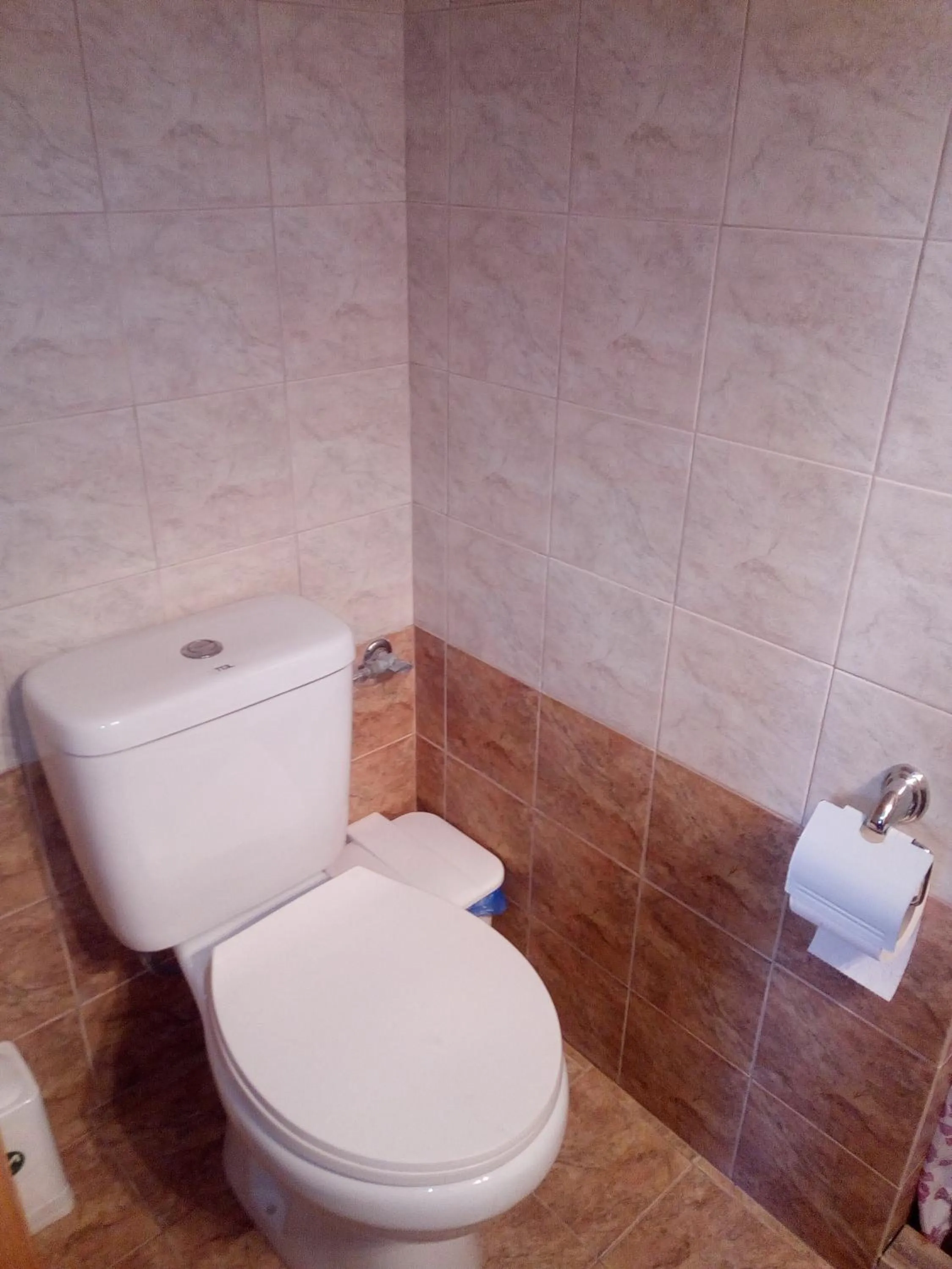 Bathroom in Hellen Studios