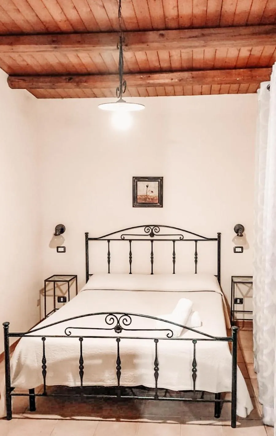 Bedroom in Terme Acqua Pia