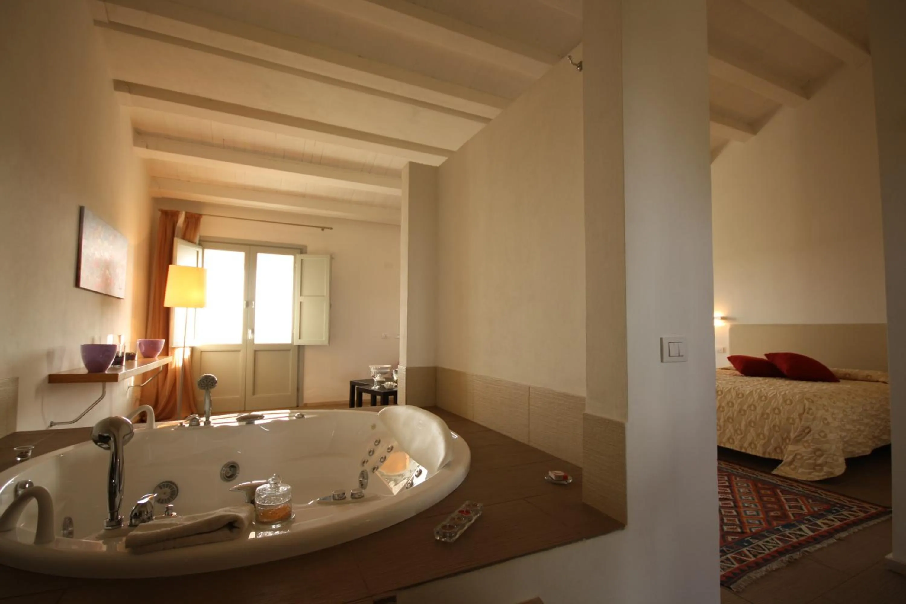Shower, Bed in Il Vigneto Resort