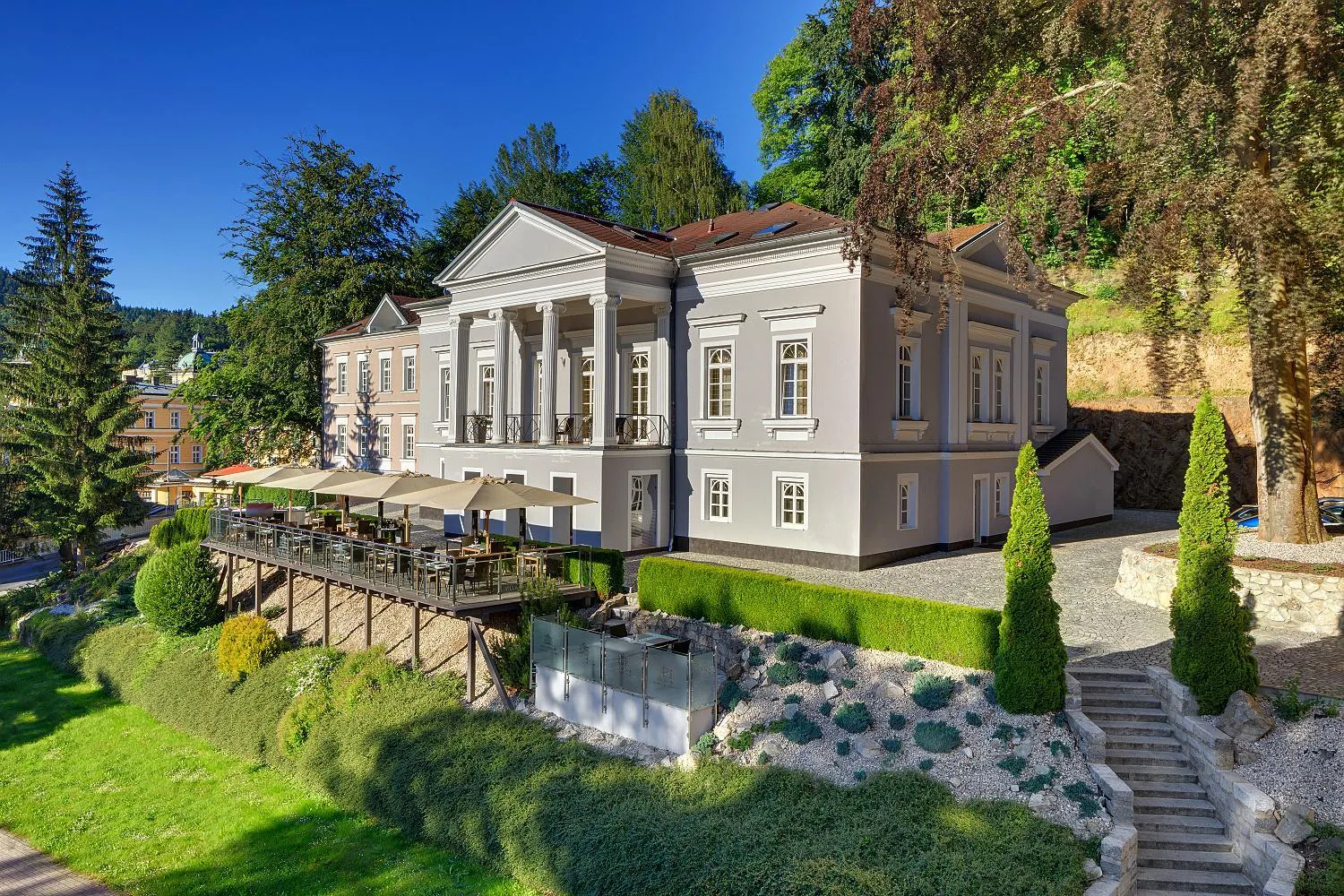 Property building in Villa Patriot Boutique Hotel