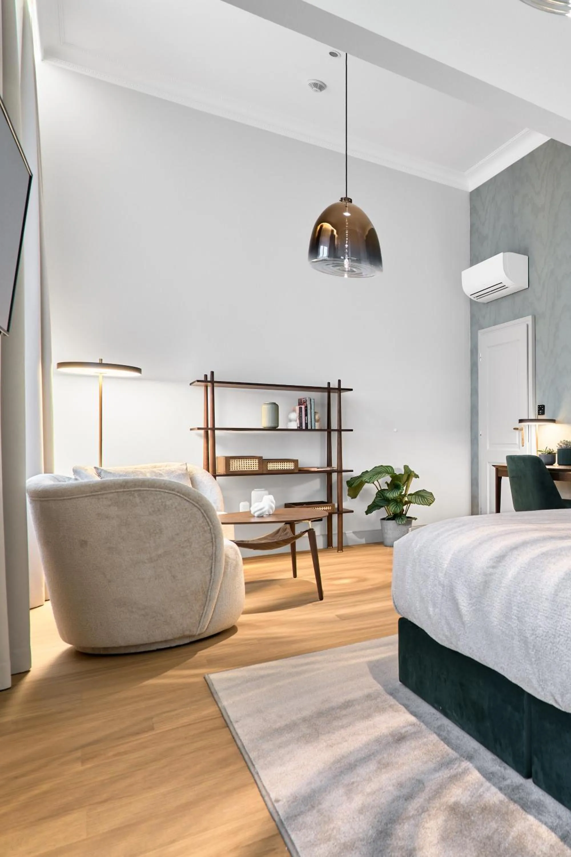 Living room, Bed in Villa Patriot Boutique Hotel