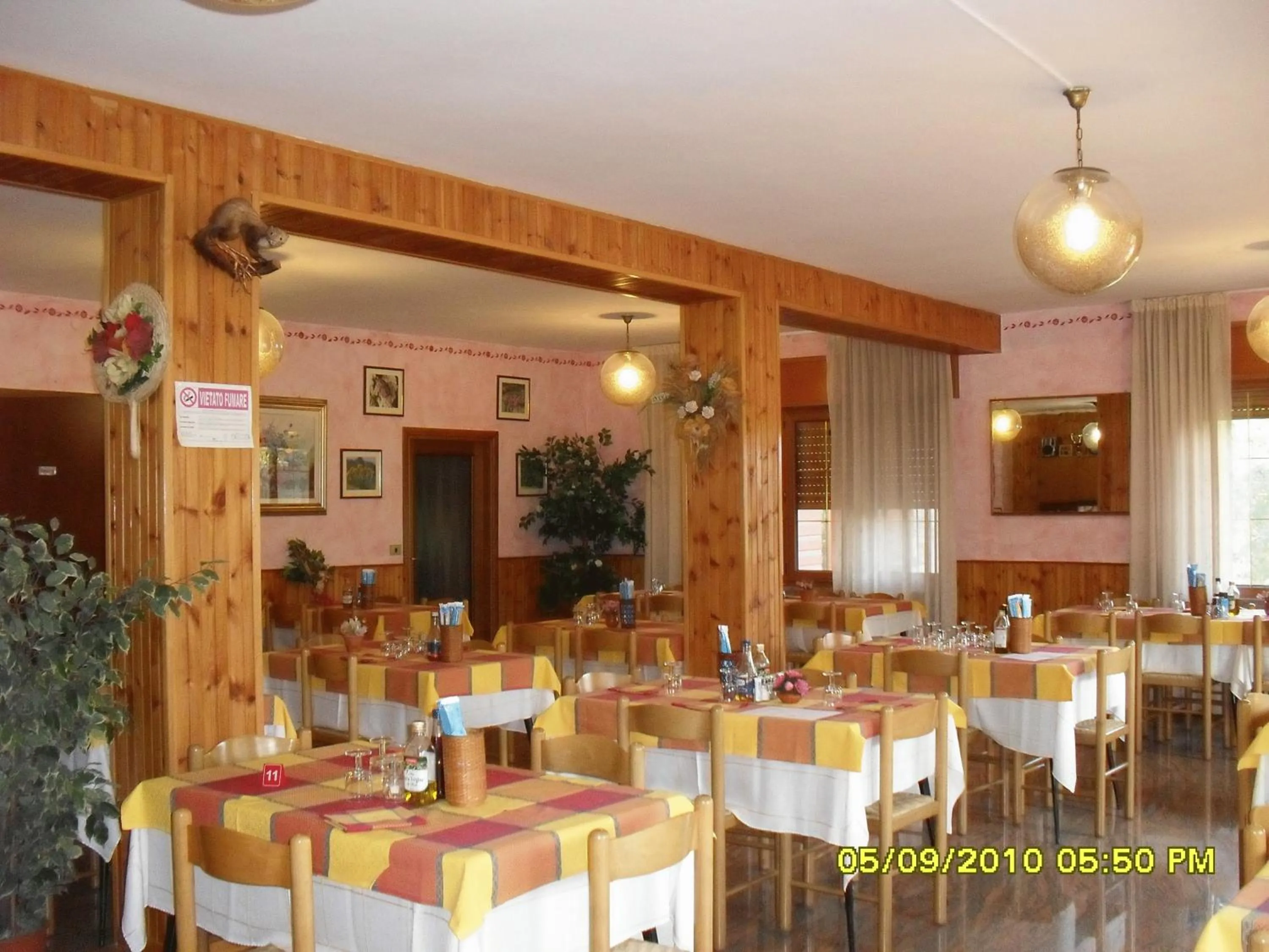 Restaurant/places to eat in Hotel Montebaldina