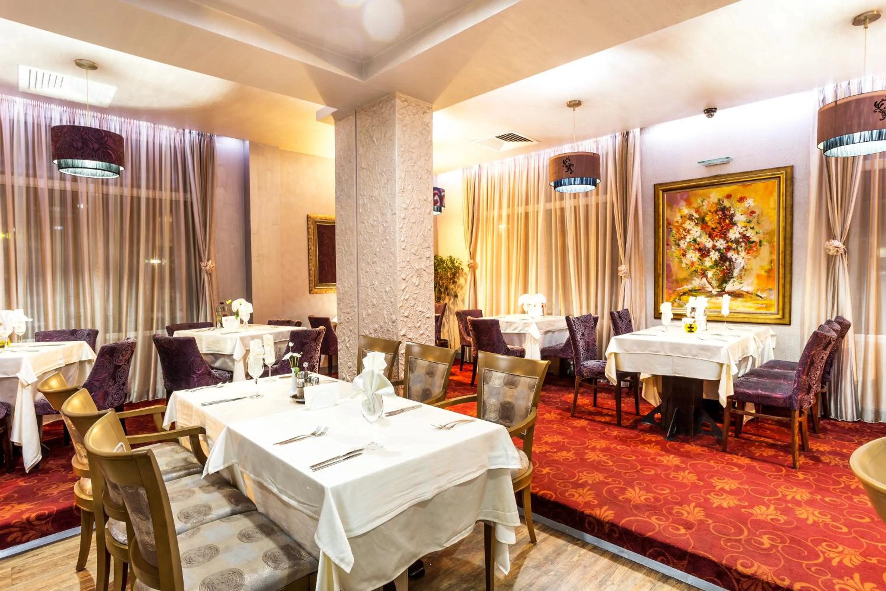 Restaurant/places to eat in Balneo Complex & Spa Aquatonik