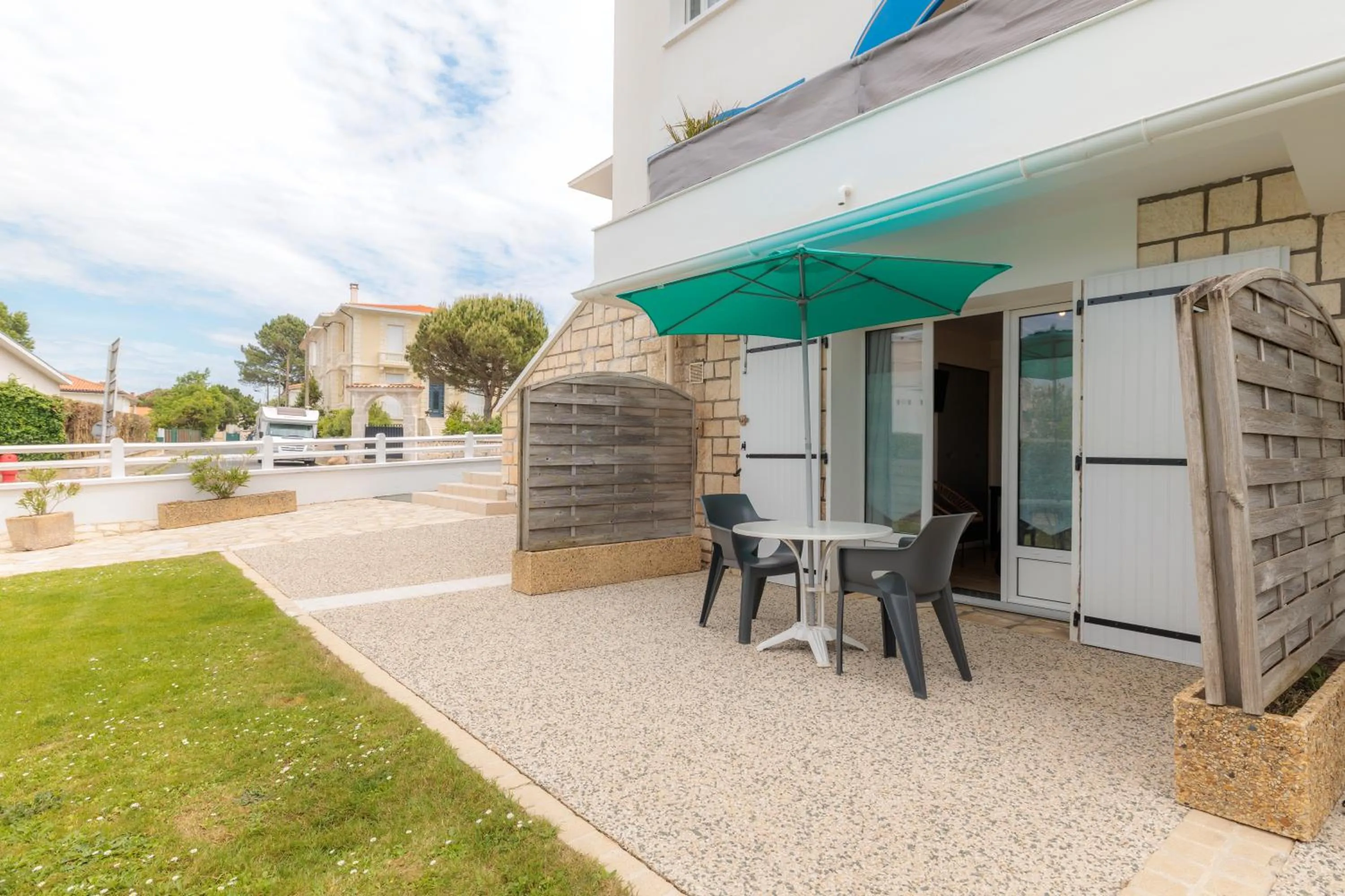 Garden view in Hotel Belle Vue Royan