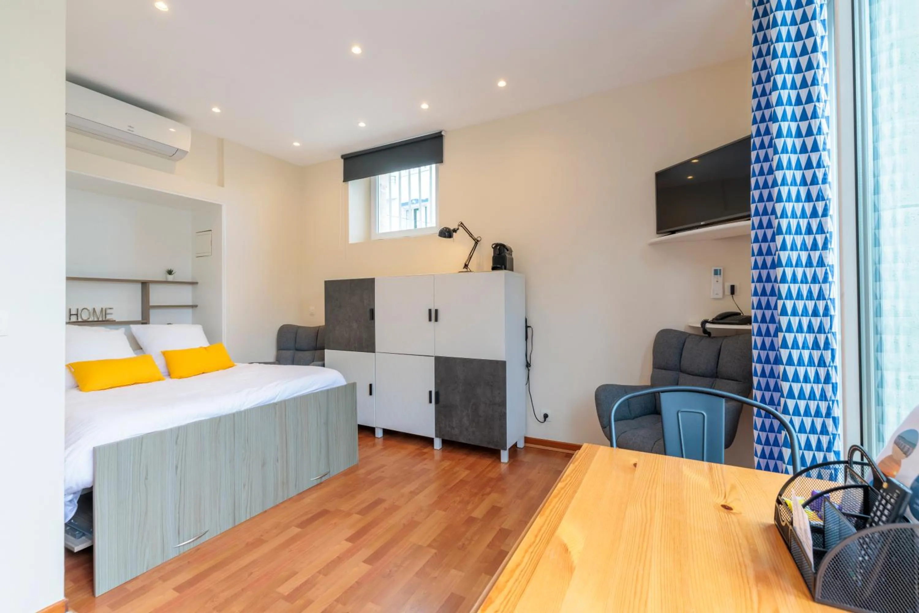 Bed in Hotel Belle Vue Royan