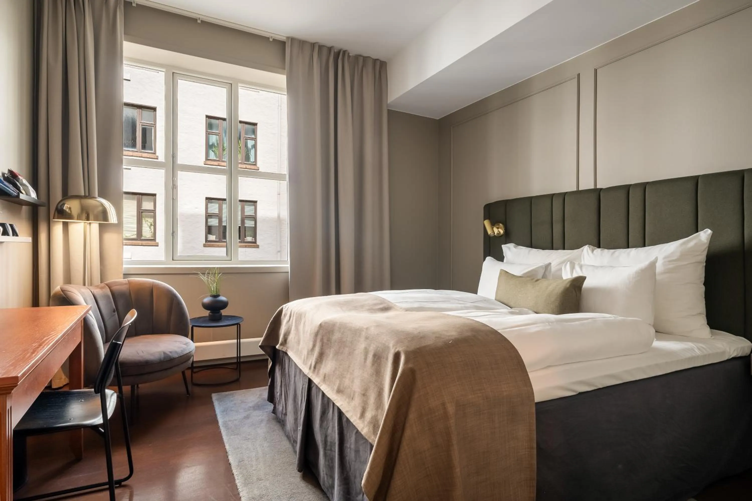 Bed in Home Hotel Bryggen