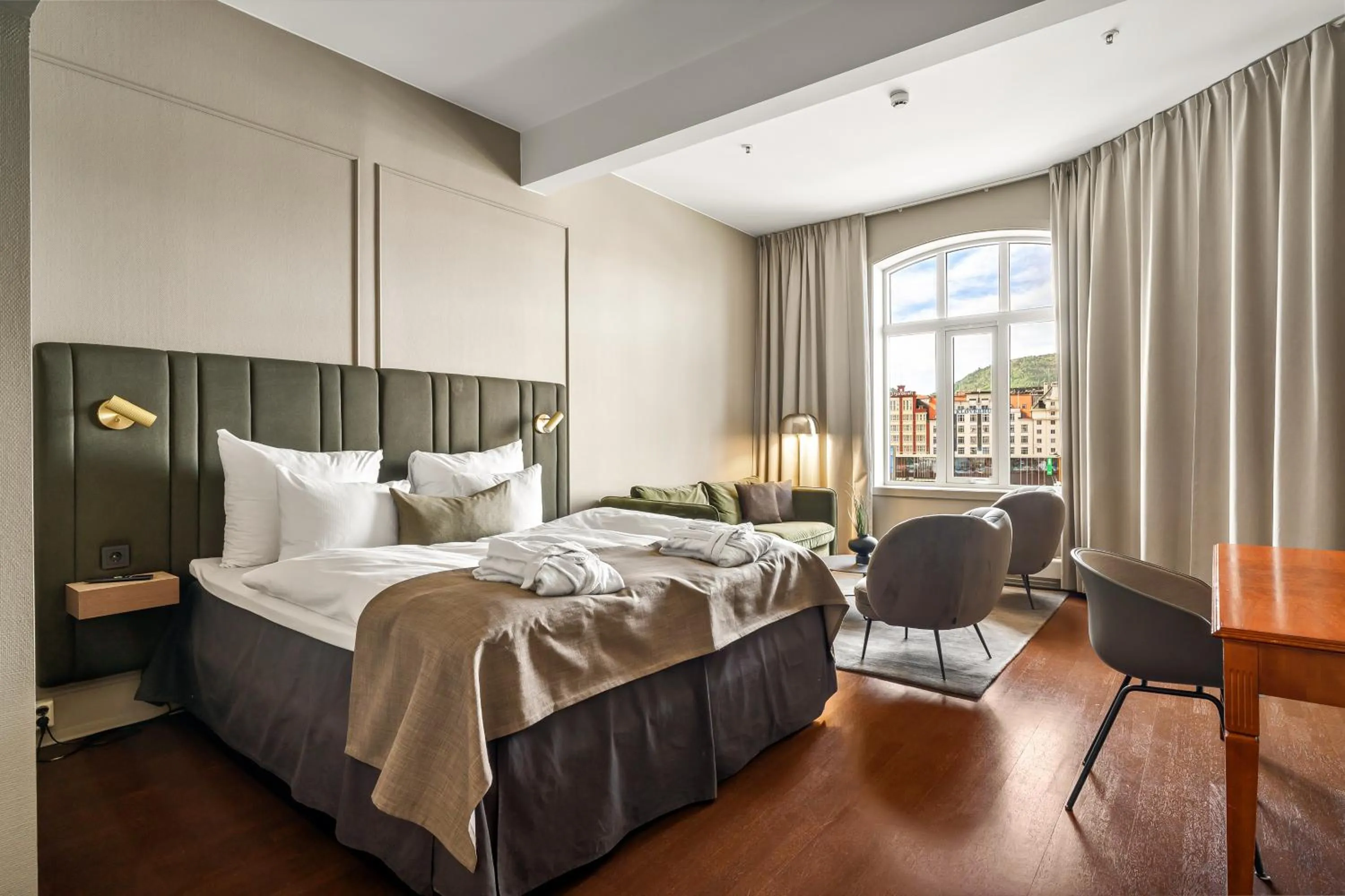 Bed in Home Hotel Bryggen