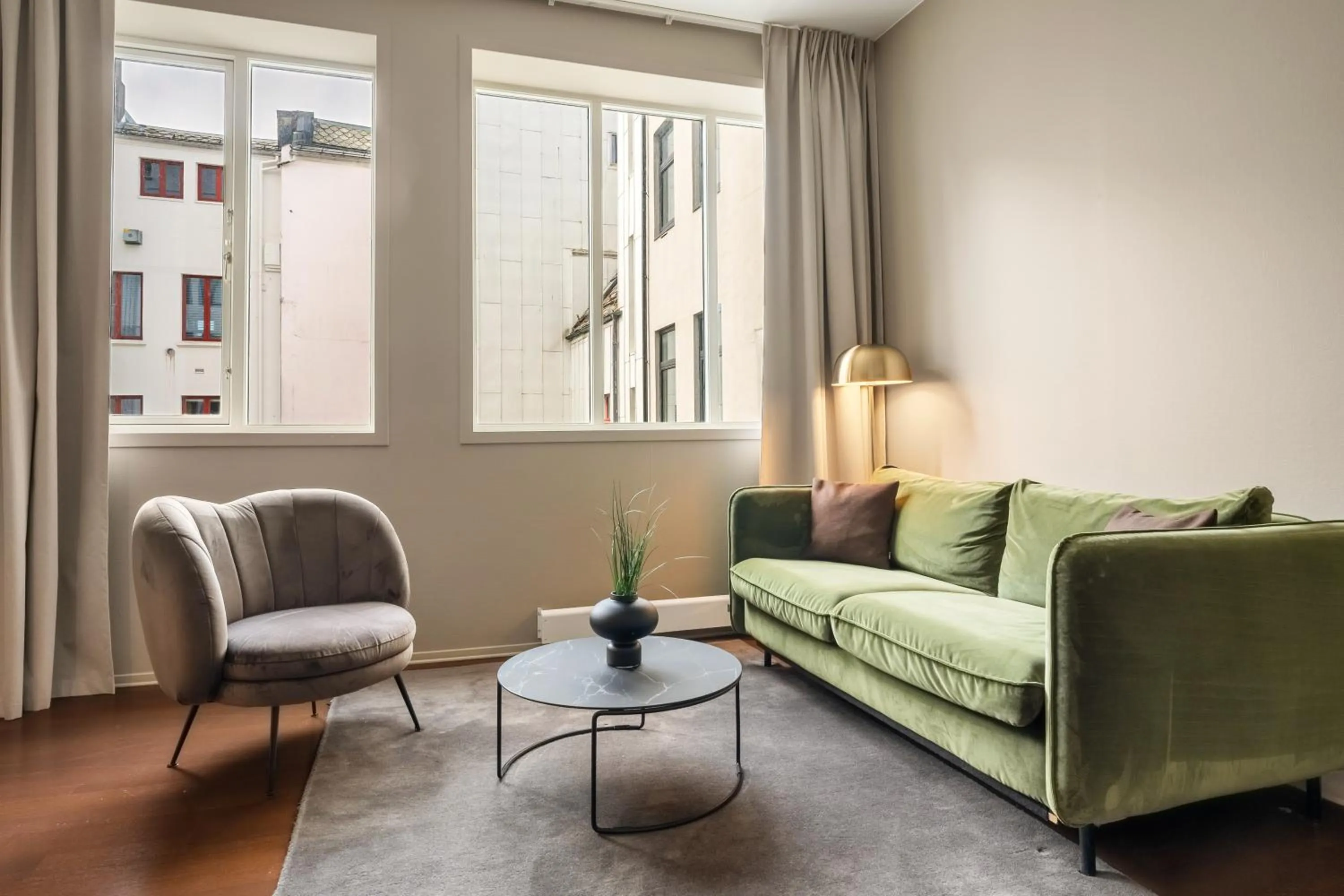 Living room in Home Hotel Bryggen