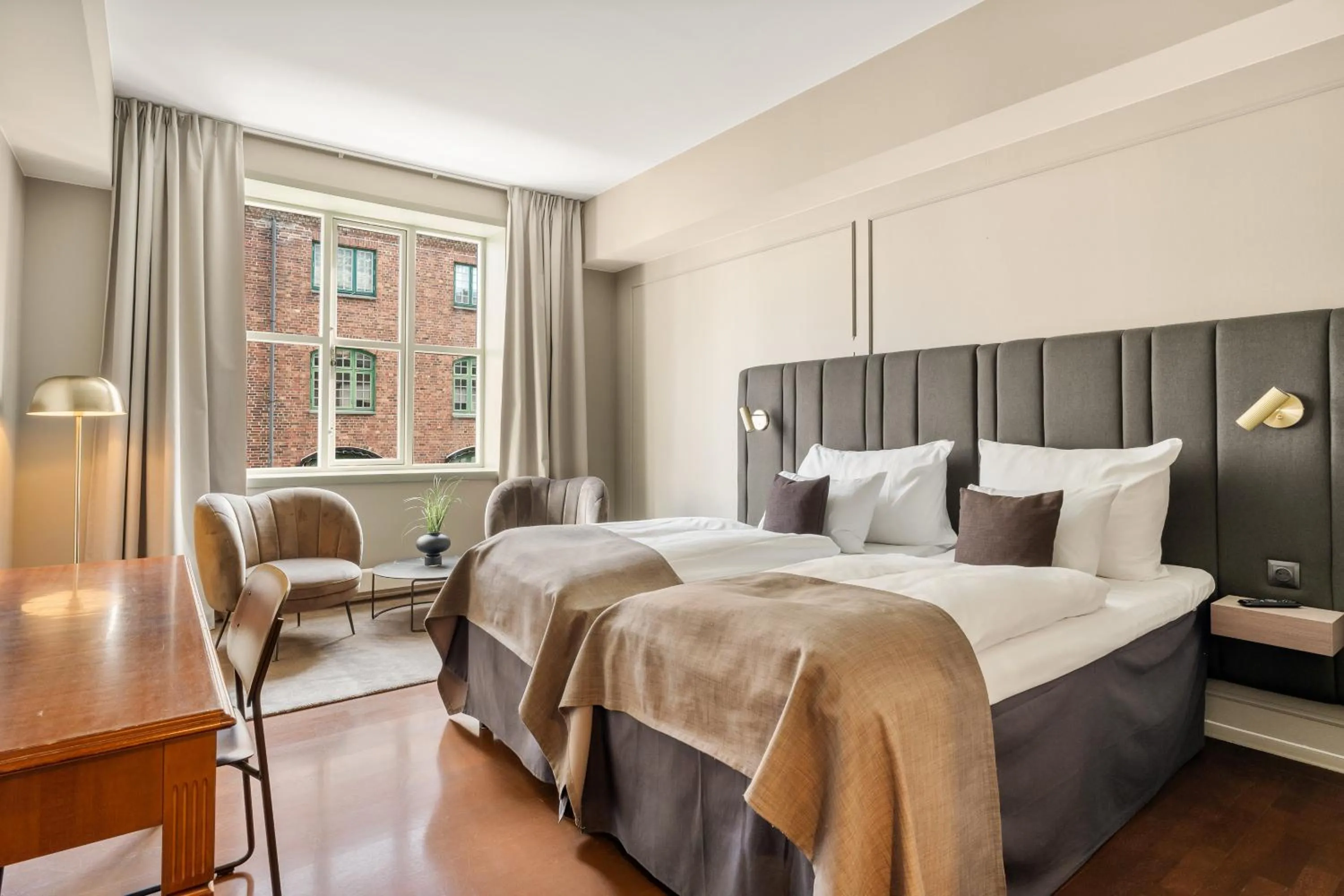 Bed in Home Hotel Bryggen