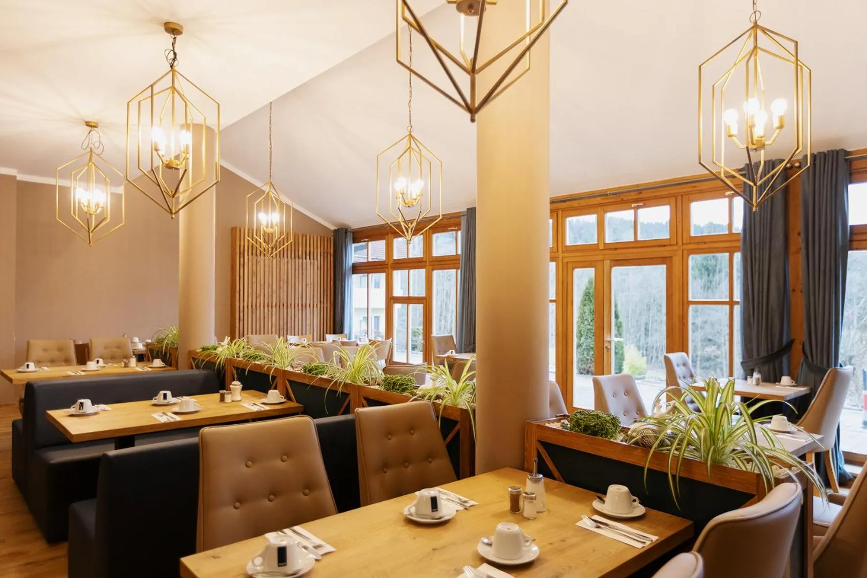 Restaurant/places to eat in Hotel Ahornhof