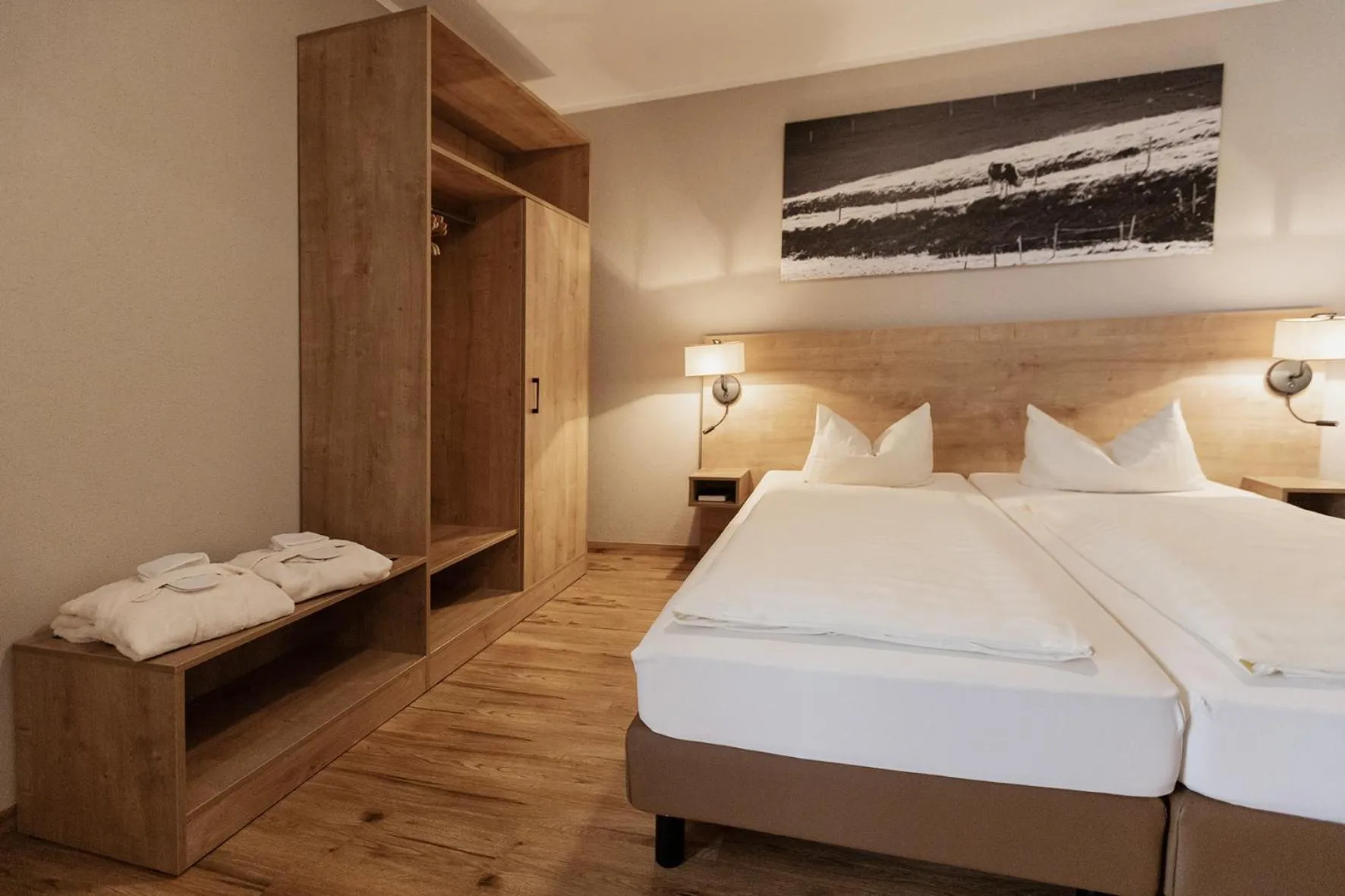 Bedroom, Bed in Hotel Ahornhof